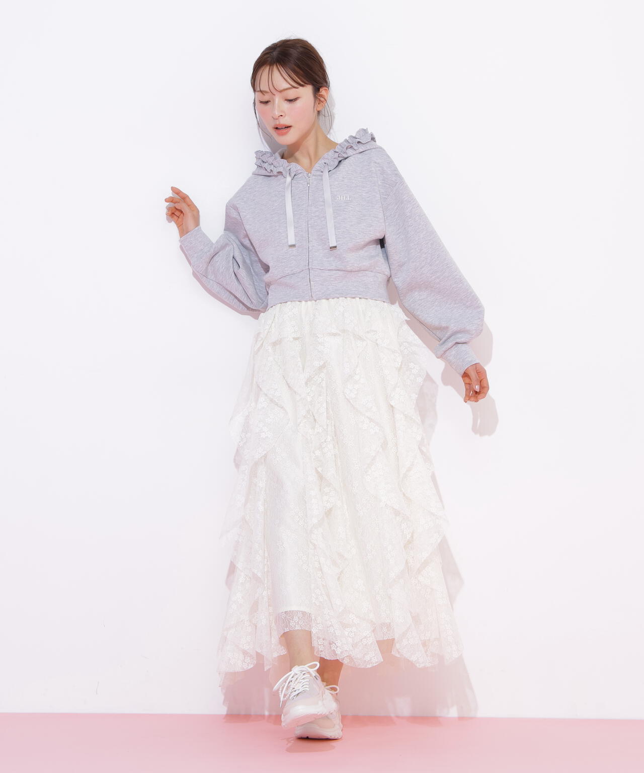 170cm 着用サイズ:FR