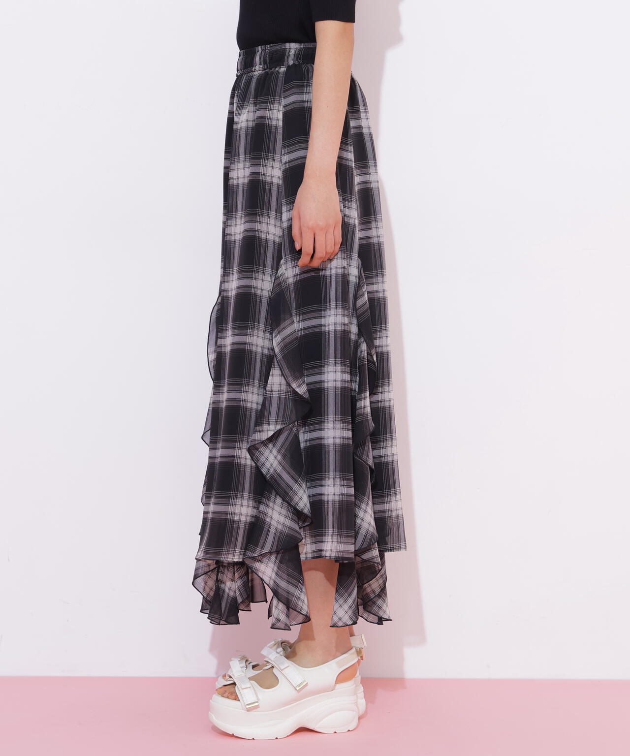 170cm 着用サイズ:FR