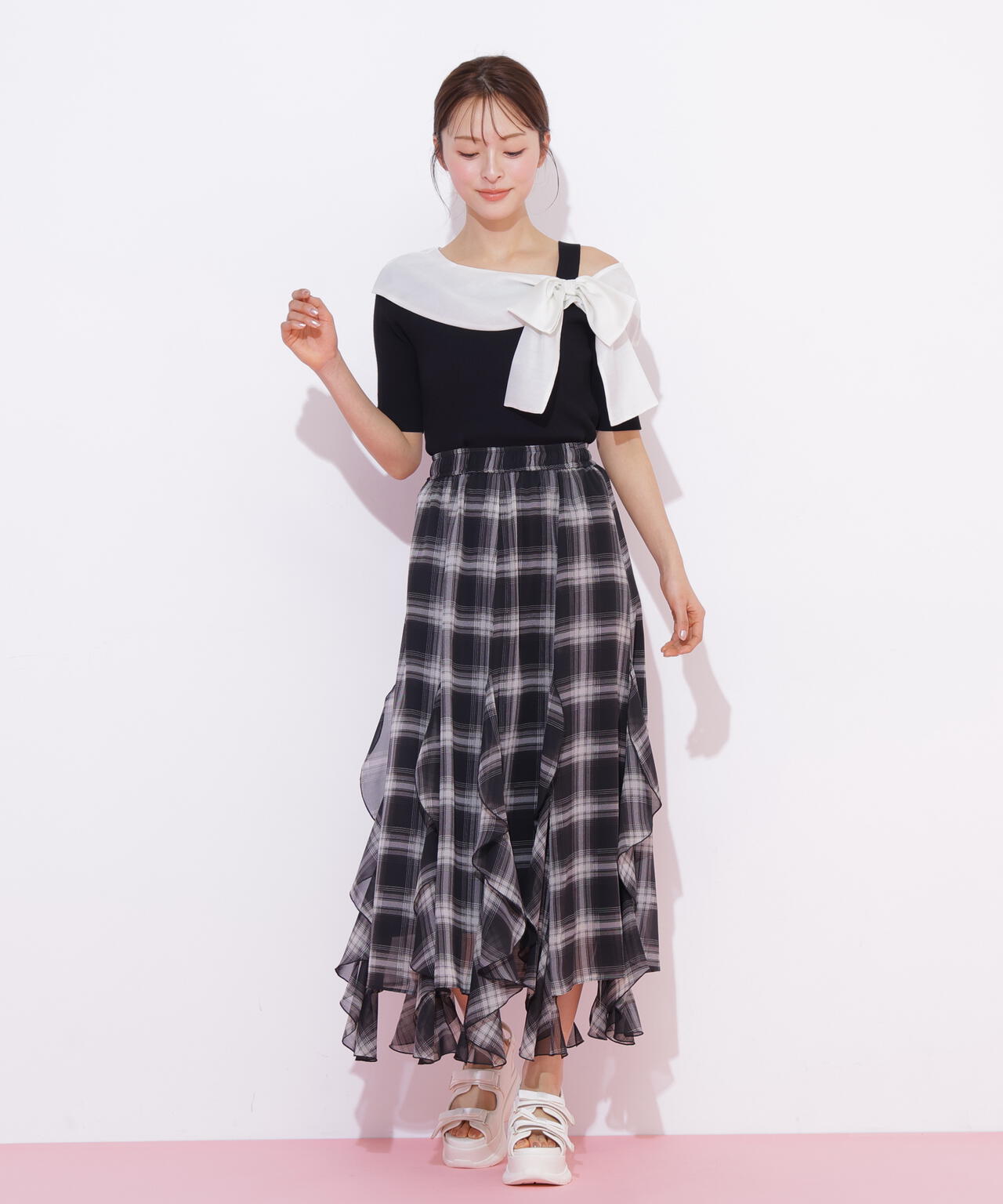 170cm 着用サイズ:FR