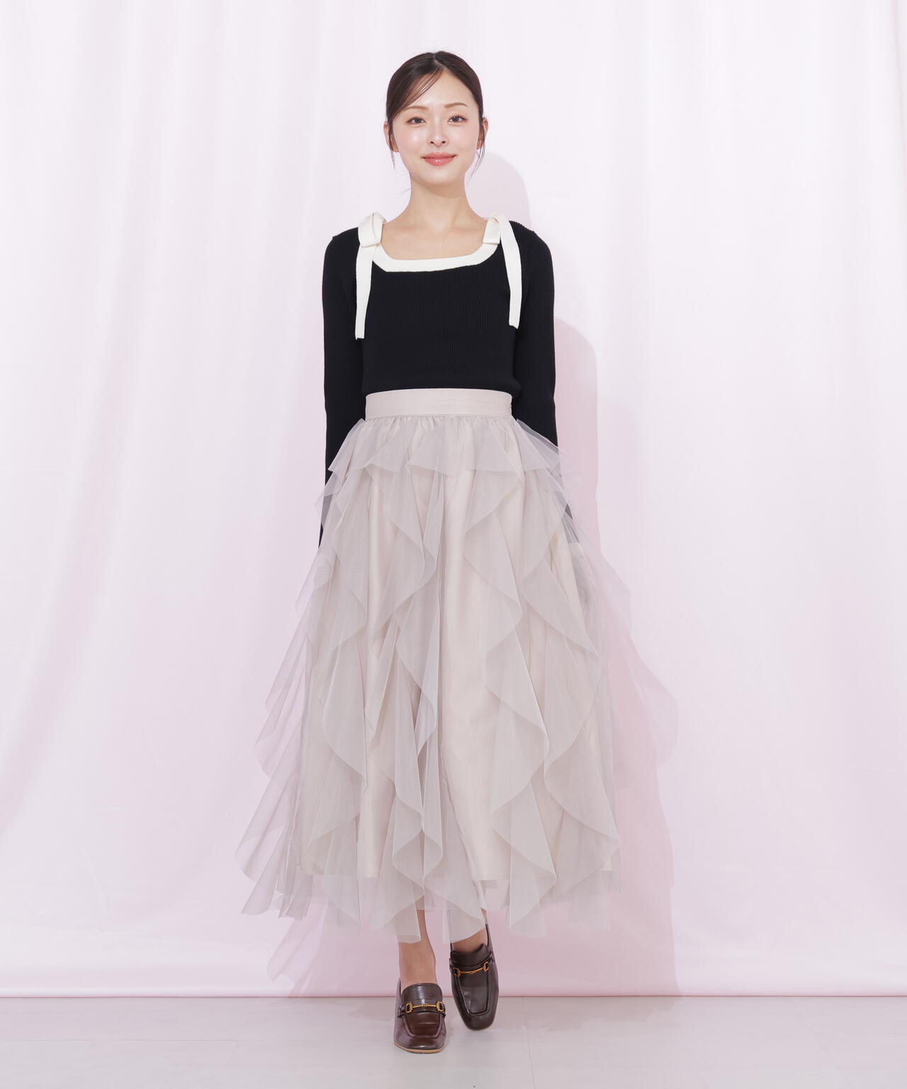 縦ラッフルチュールスカート