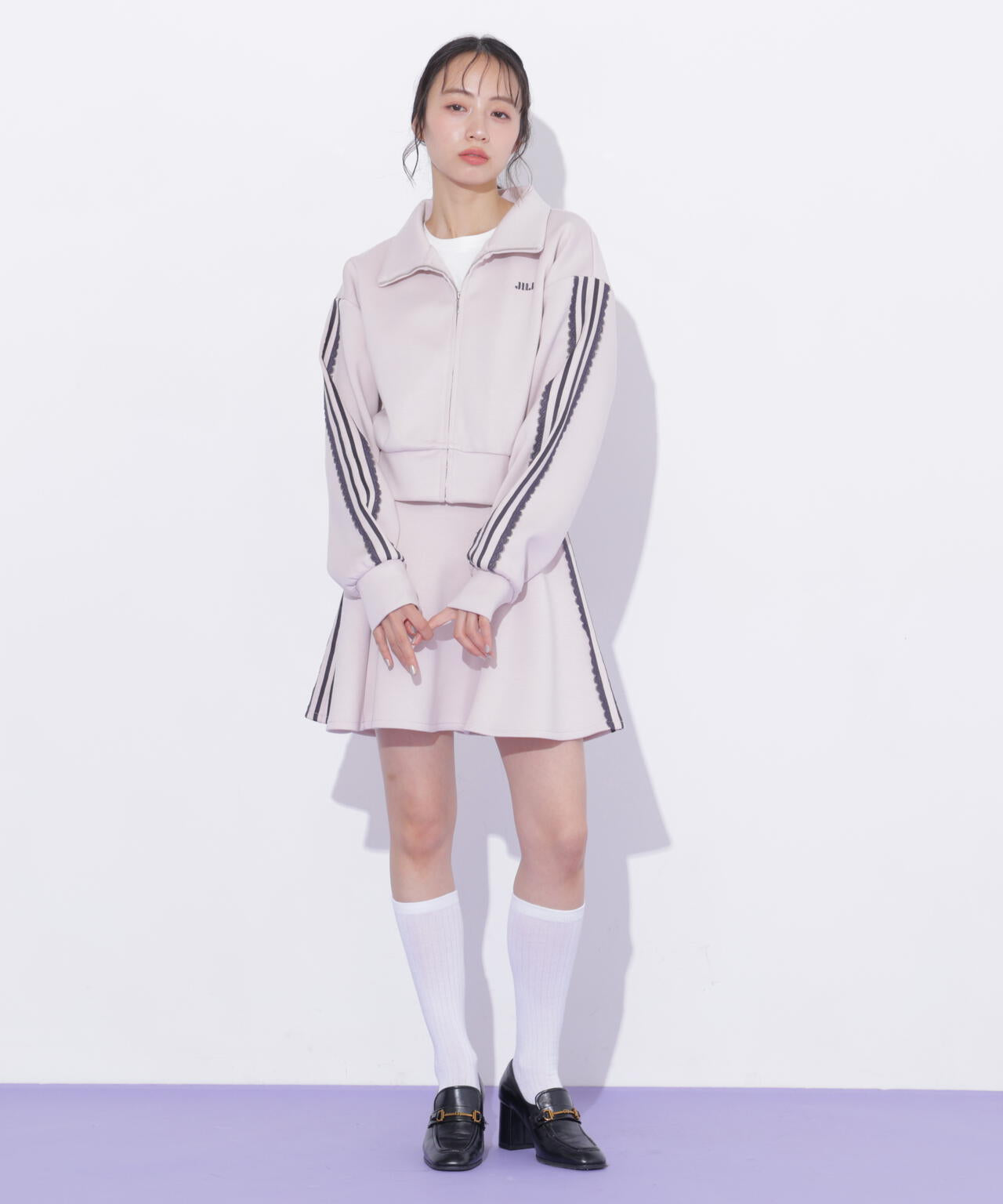 160cm 着用サイズ:FR