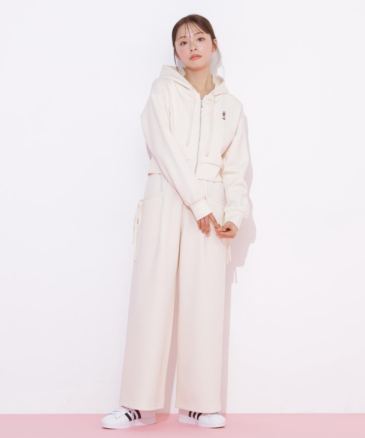170cm 着用サイズ:FR