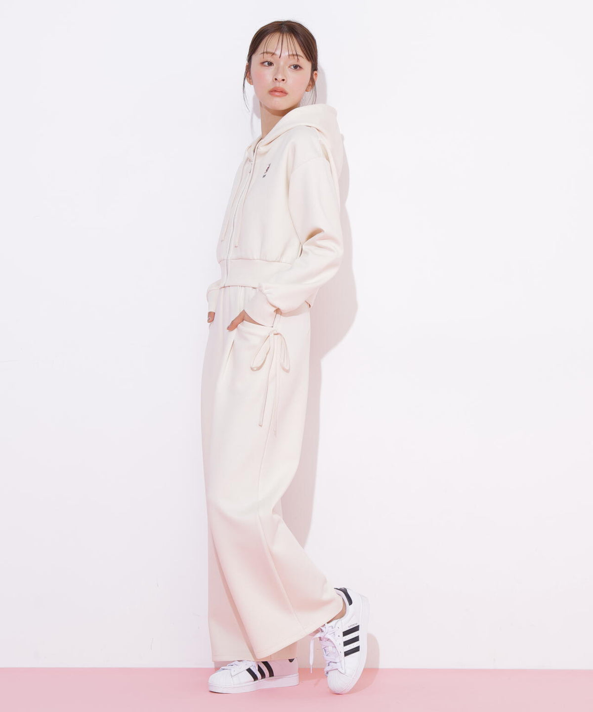 170cm 着用サイズ:FR