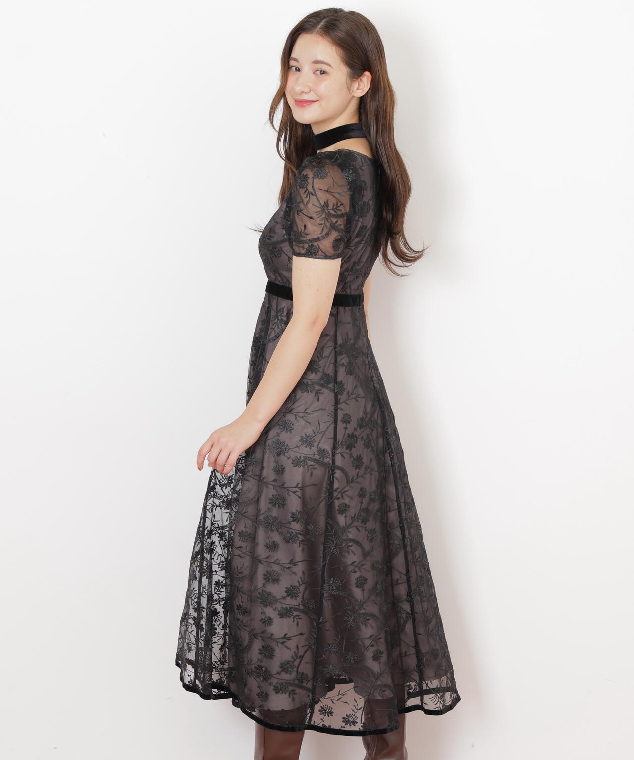 <mikuさんコラボ>エンブロイダリーレースドレス