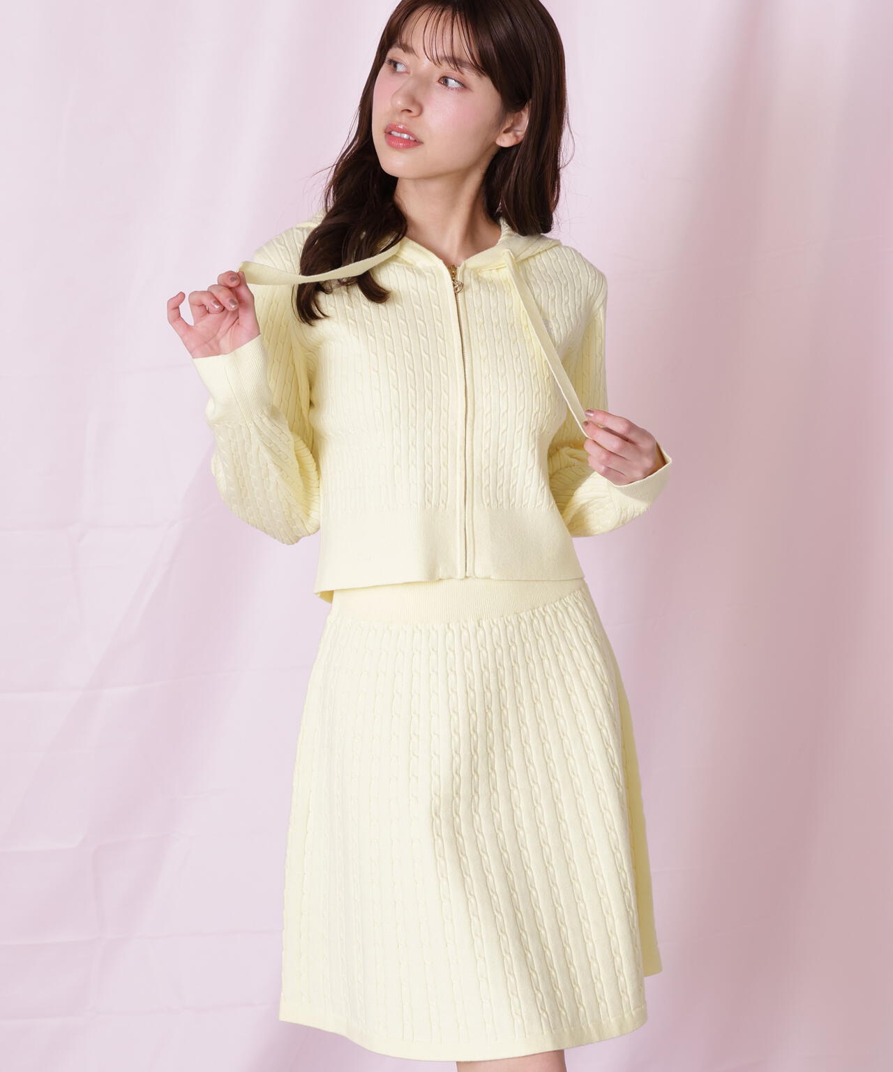 ケーブルニットパーカーセットアップ