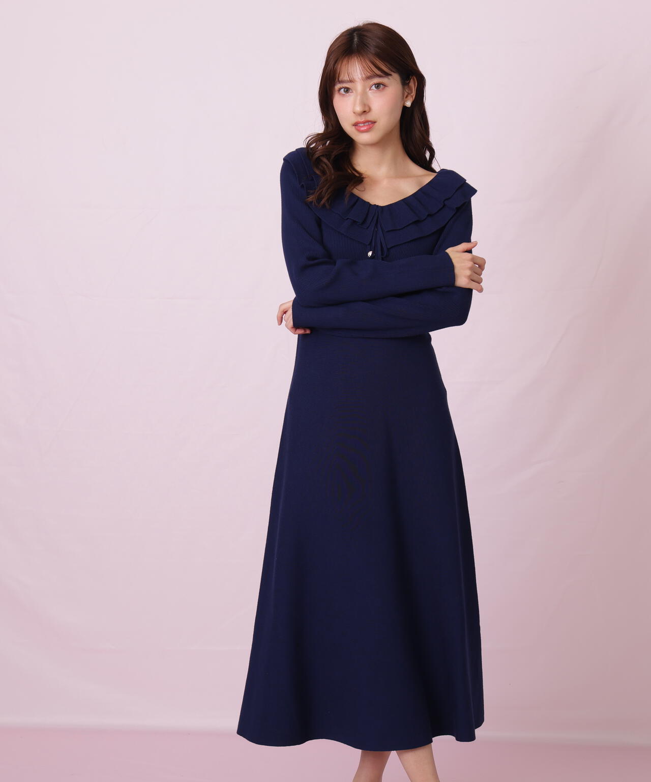 フリル襟バイカラーニットワンピース