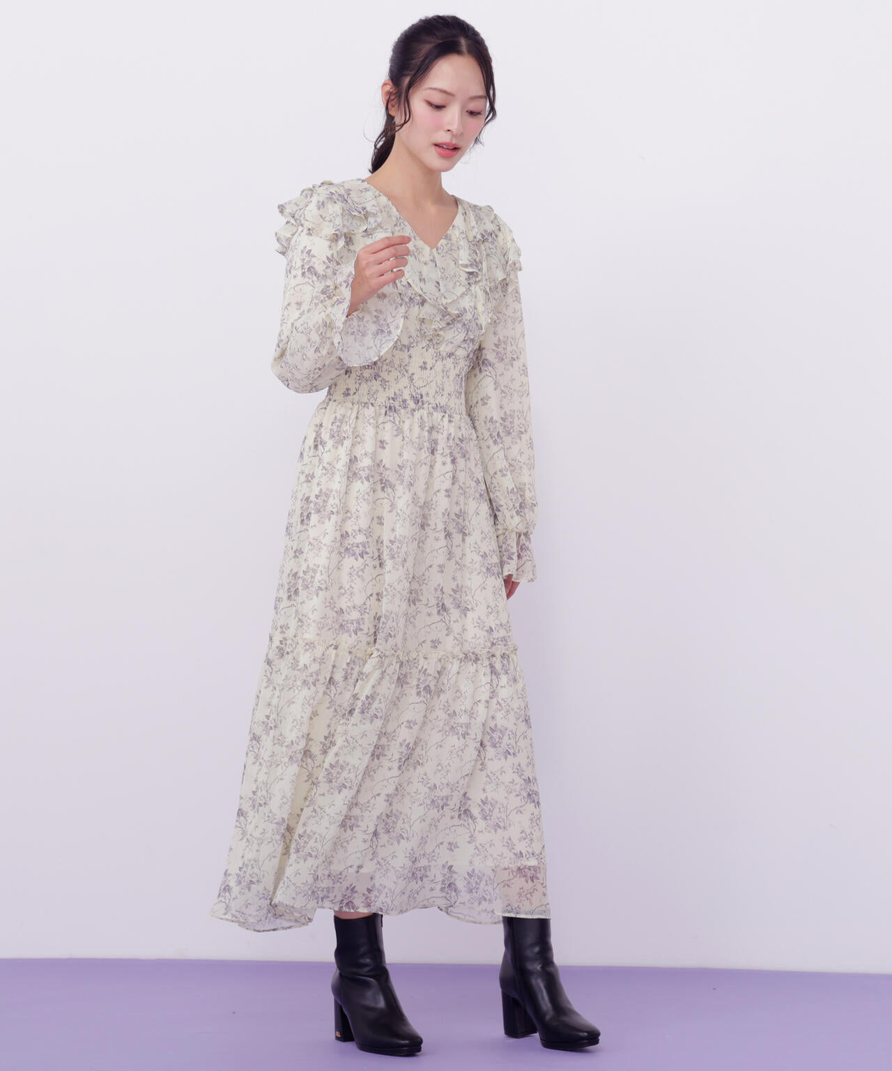 花柄ボリュームフリルワンピース