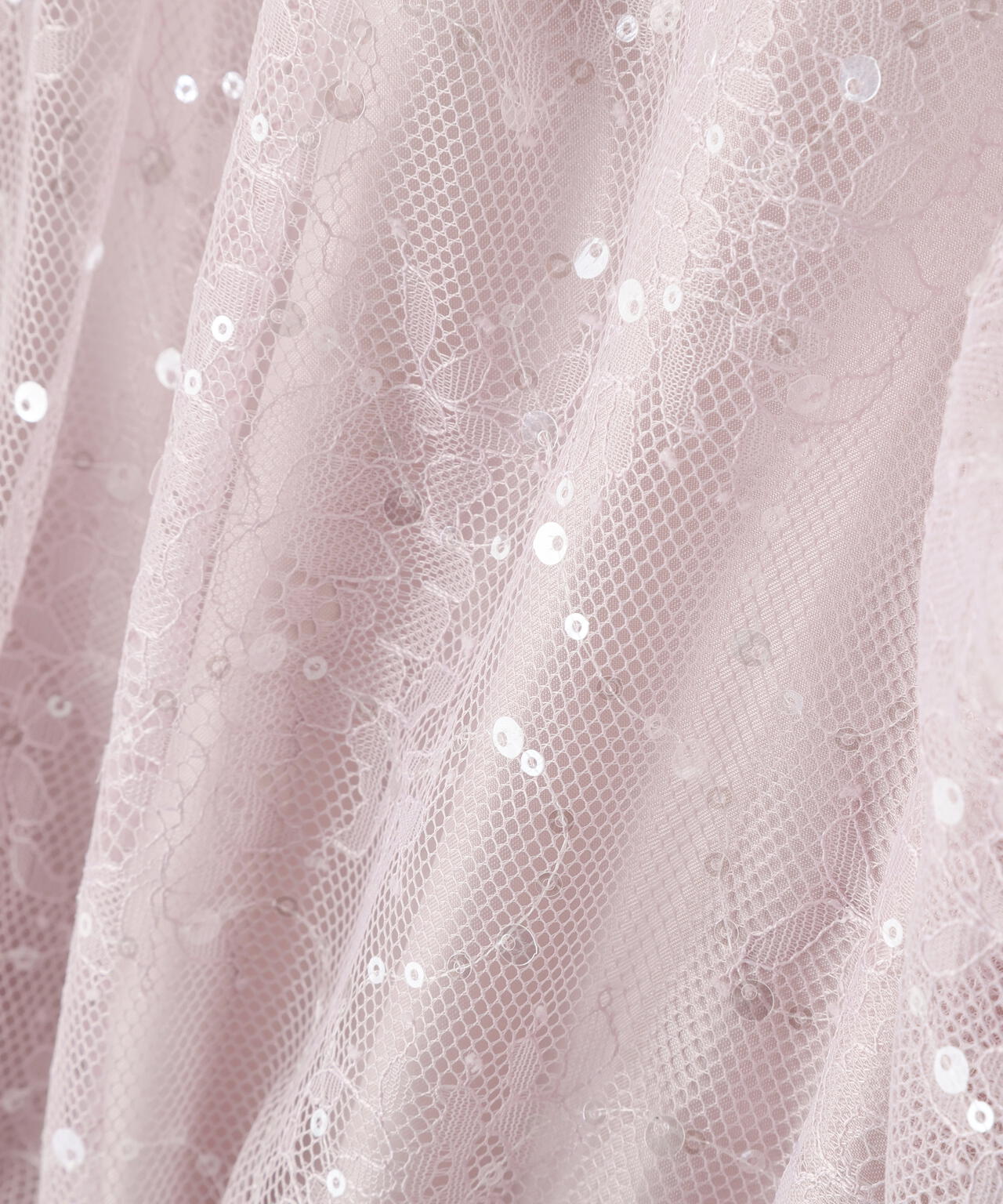 スパンコール付きレースワンピース
