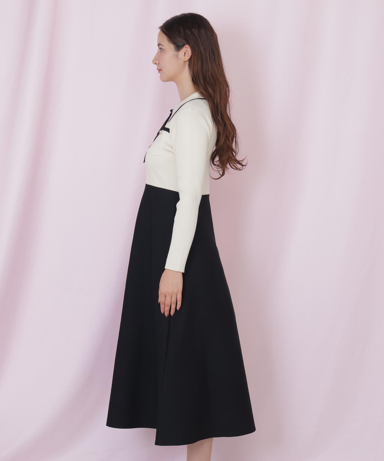 タイ付きニットワンピース