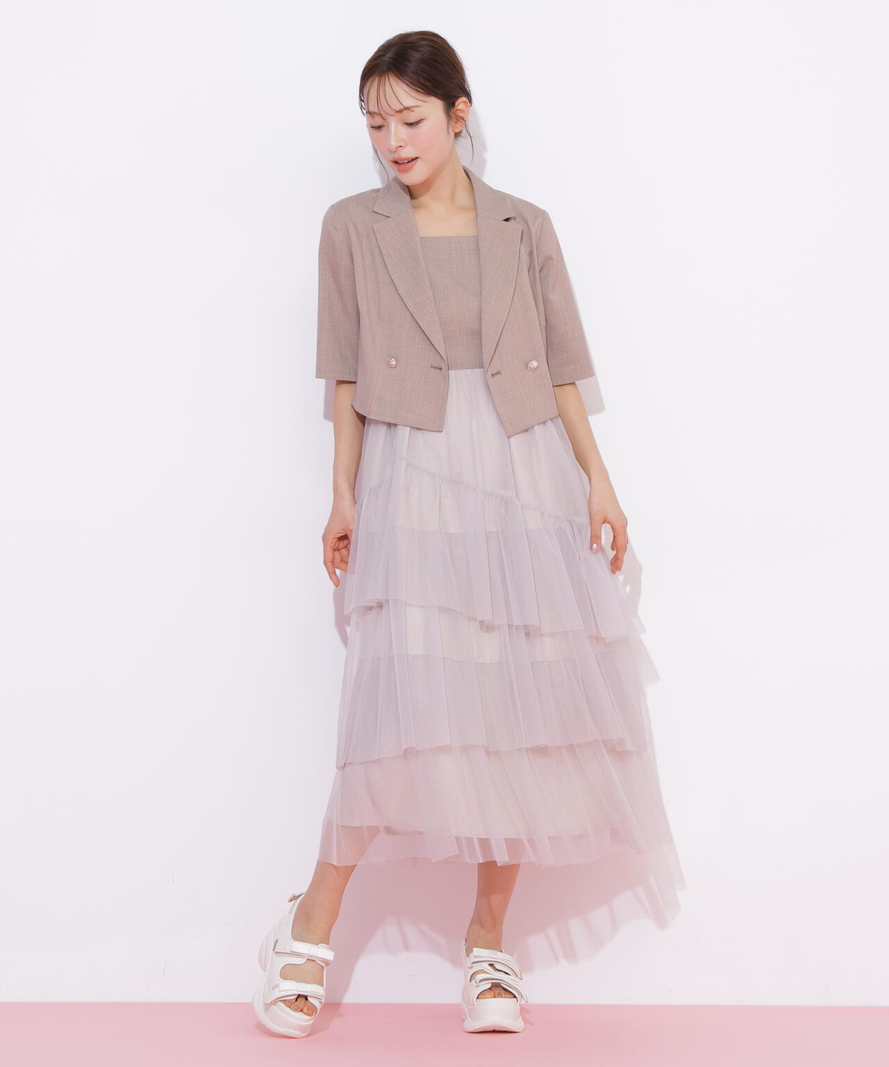 170cm 着用サイズ:FR