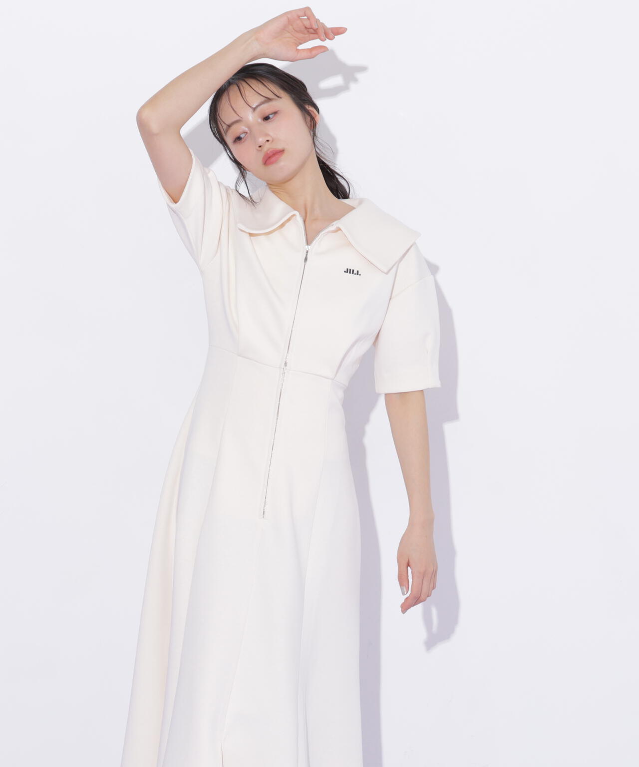 160cm 着用サイズ:FR