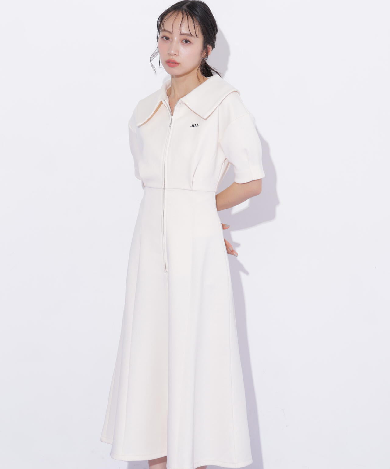 160cm 着用サイズ:FR