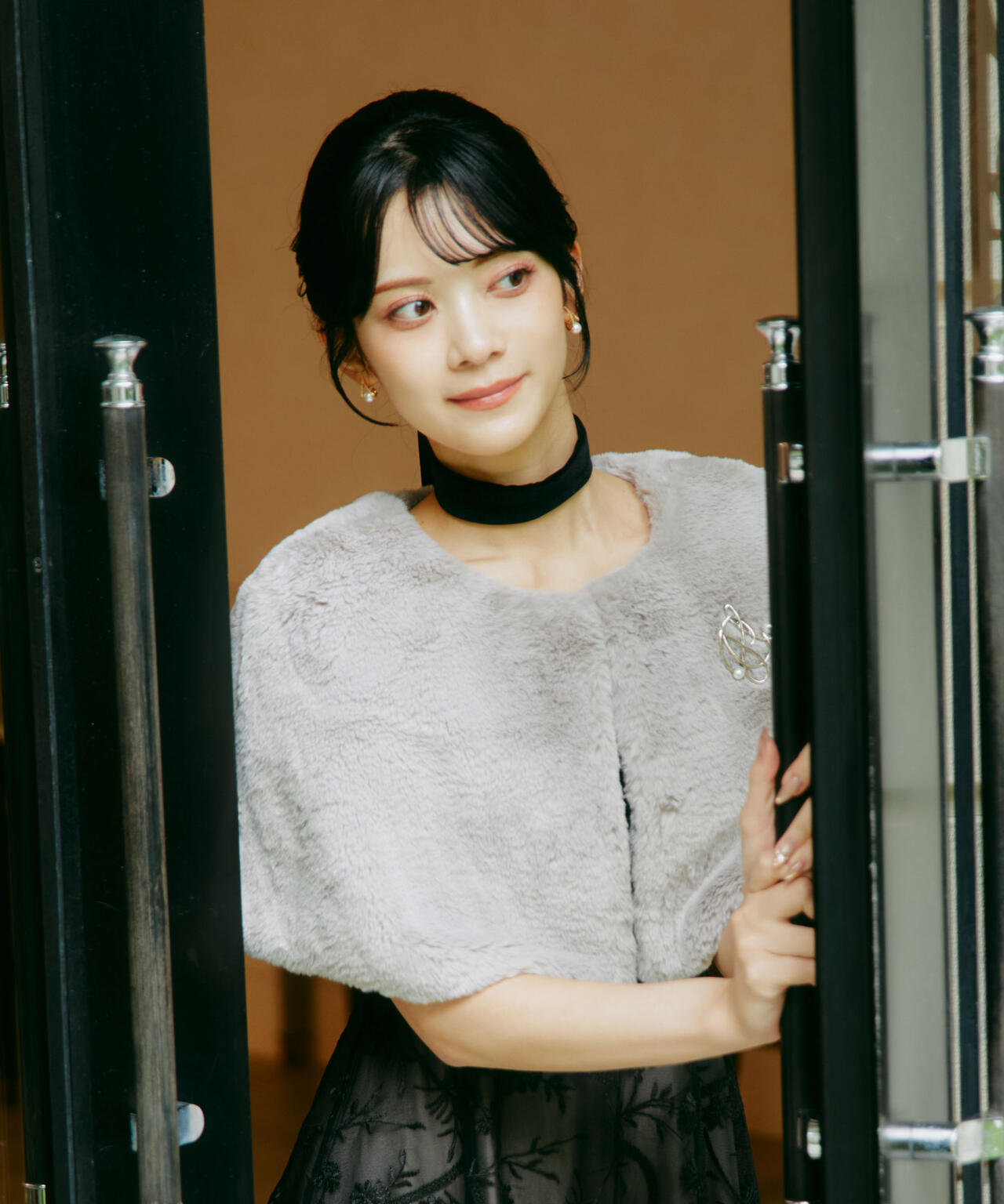 <mikuさんコラボ>フェイクファーケープ