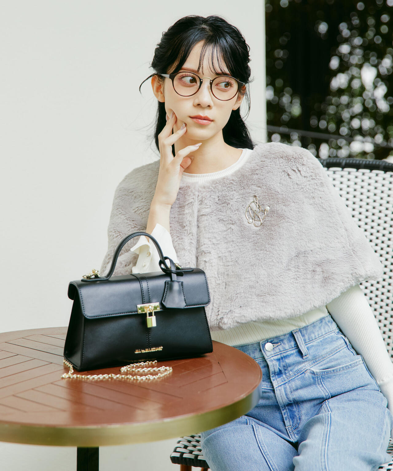 <mikuさんコラボ>フェイクファーケープ