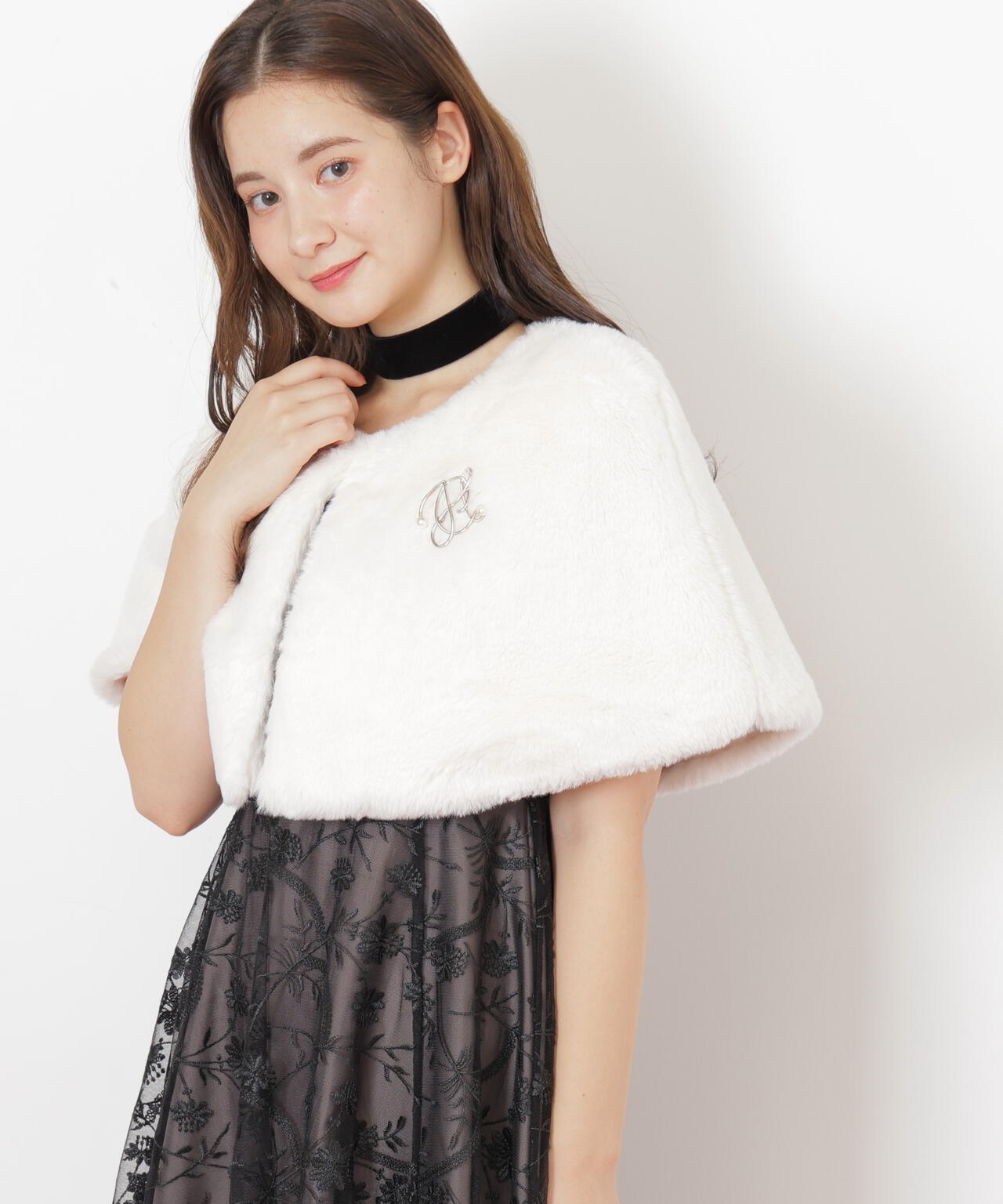 <mikuさんコラボ>フェイクファーケープ