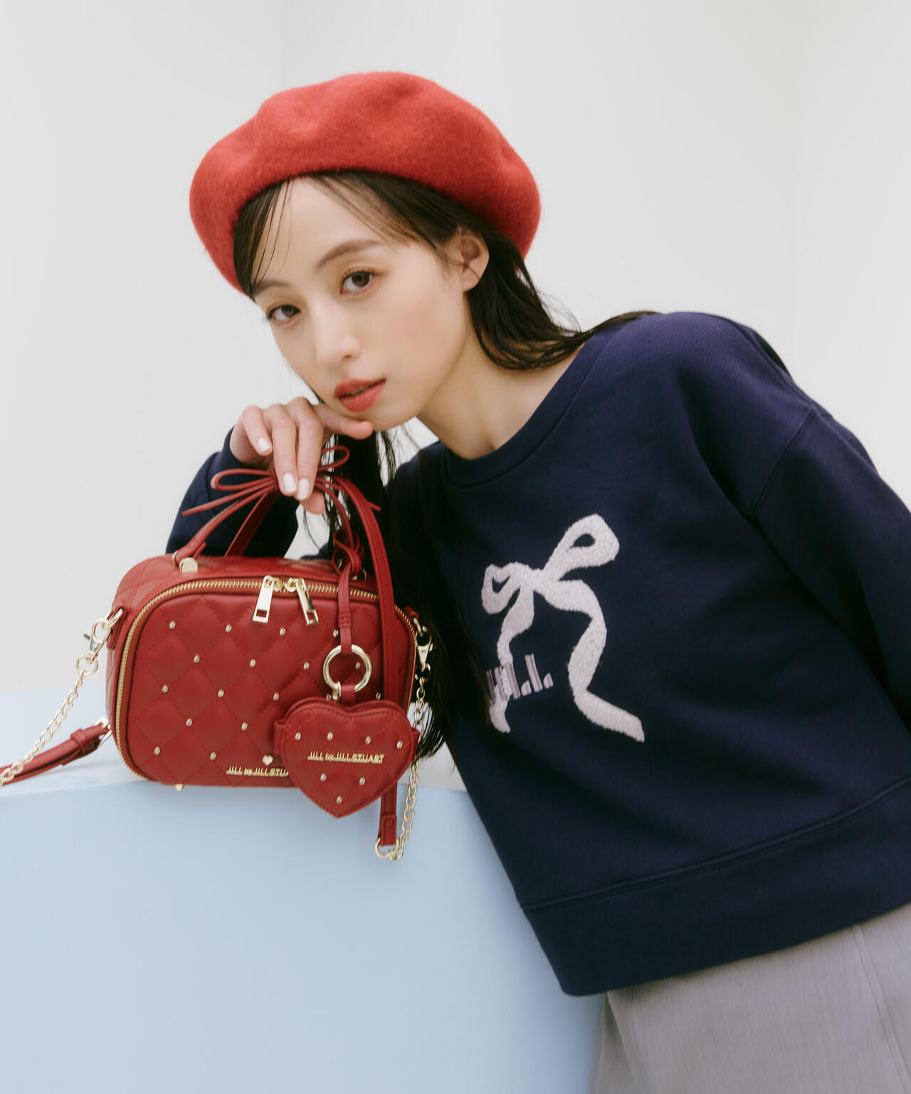 サガラ刺繍リボンロゴスウェット