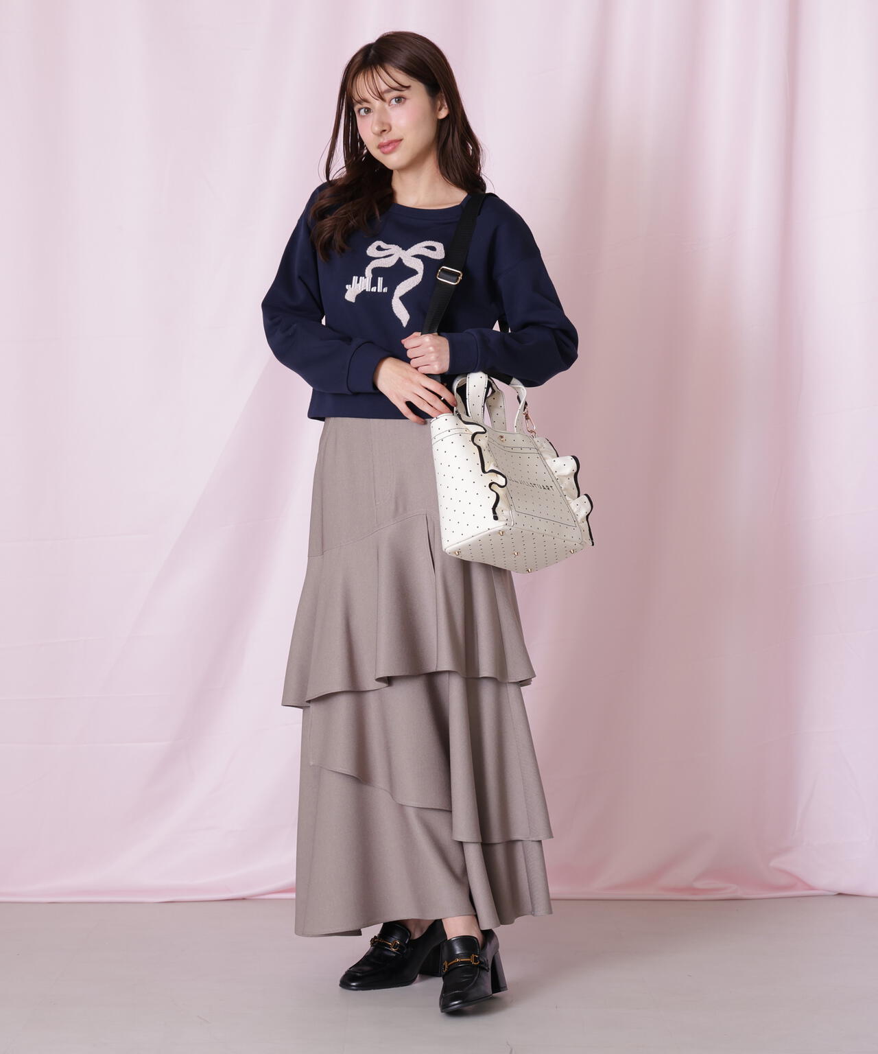 サガラ刺繍リボンロゴスウェット