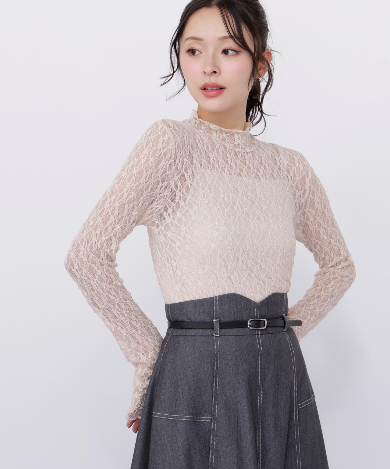 レースカットソートップス