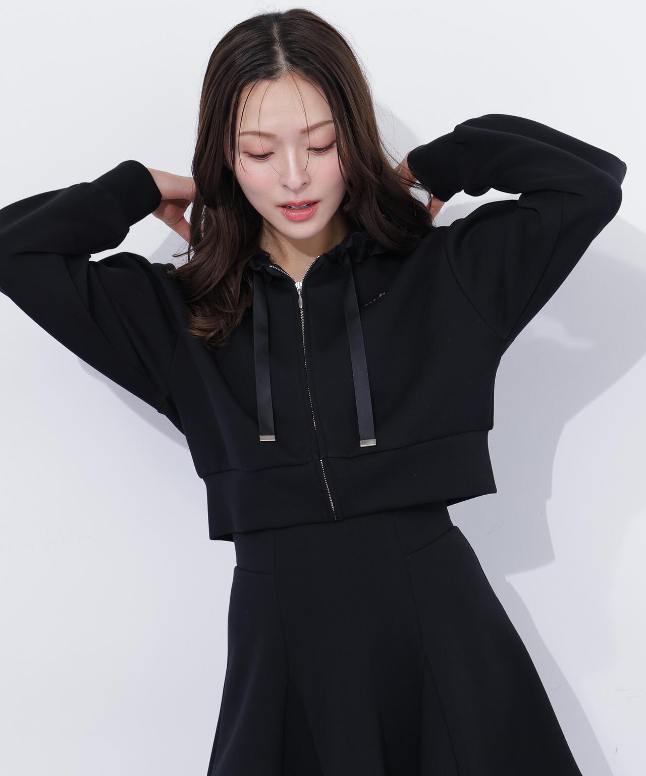 ダイバーセットアップ フリルパーカー