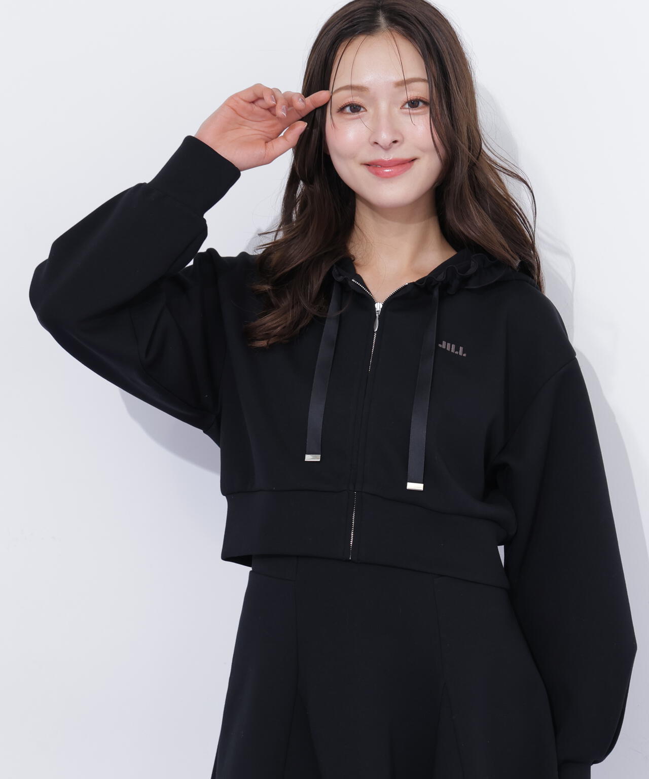 ダイバーセットアップ フリルパーカー