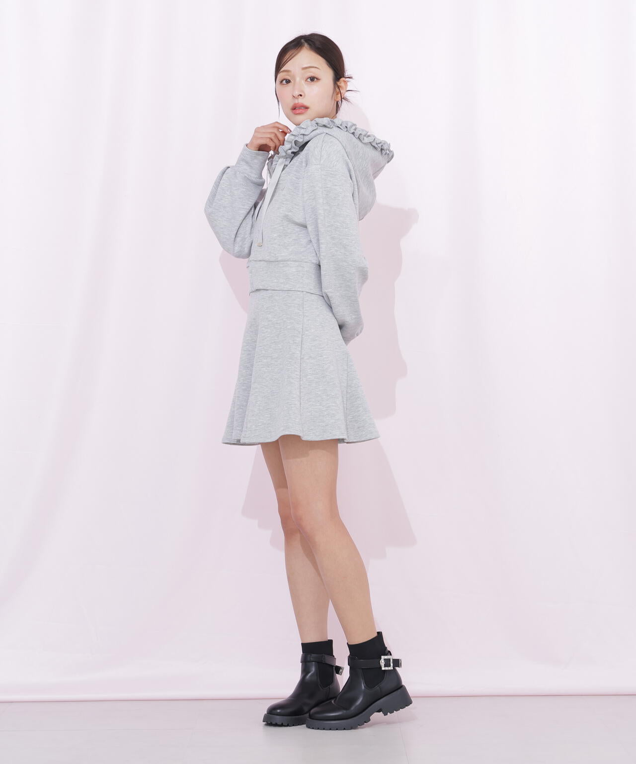 ダイバーセットアップ フリルパーカー