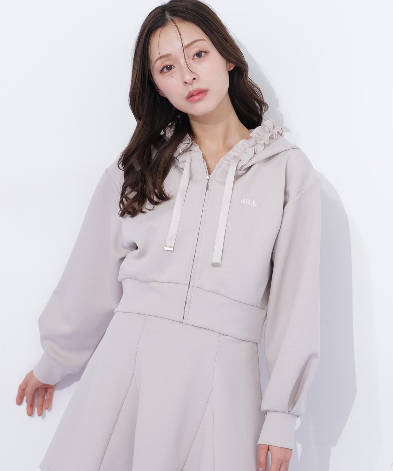 ダイバーセットアップ フリルパーカー