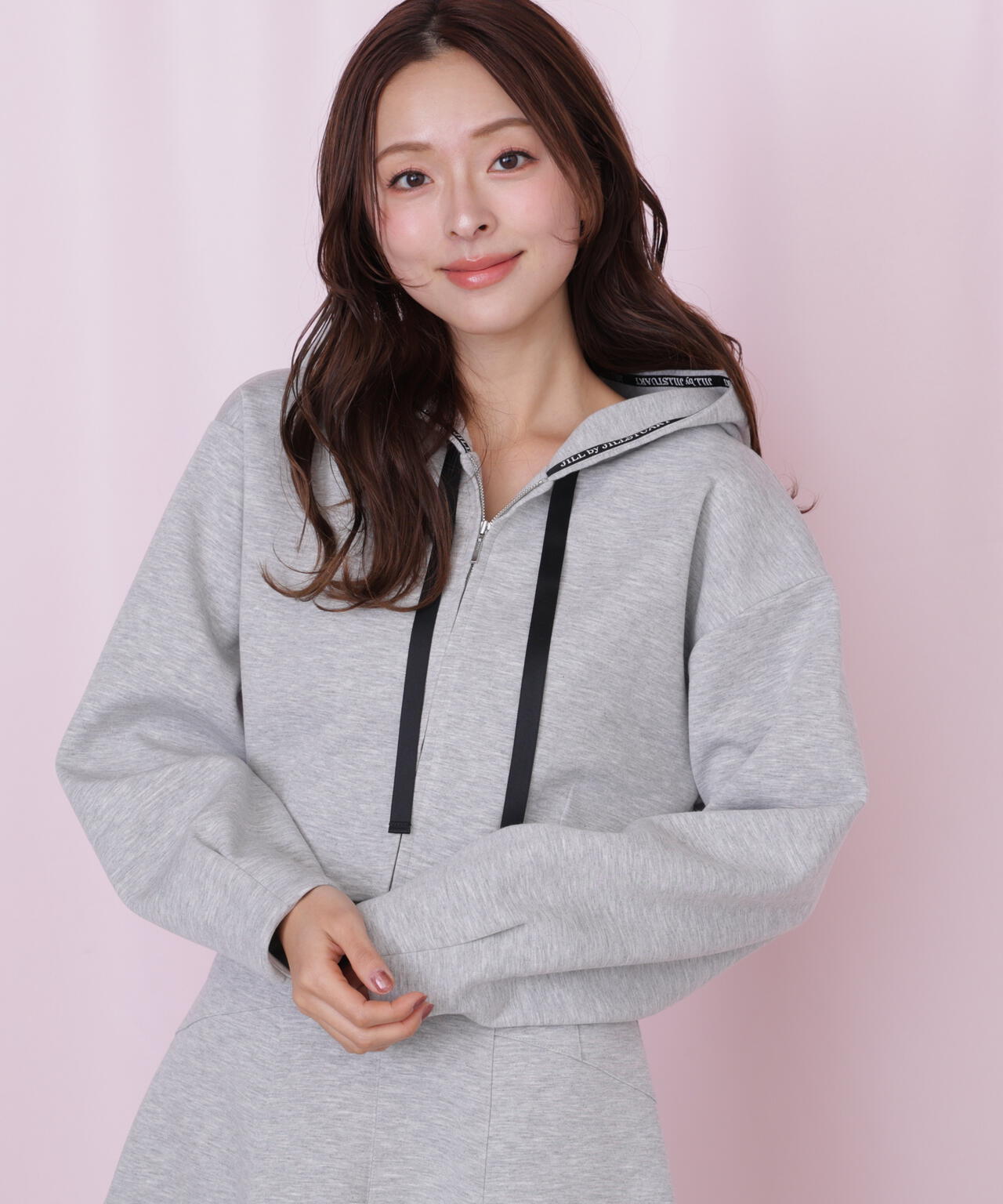 ダイバー素材ショート丈フーディ