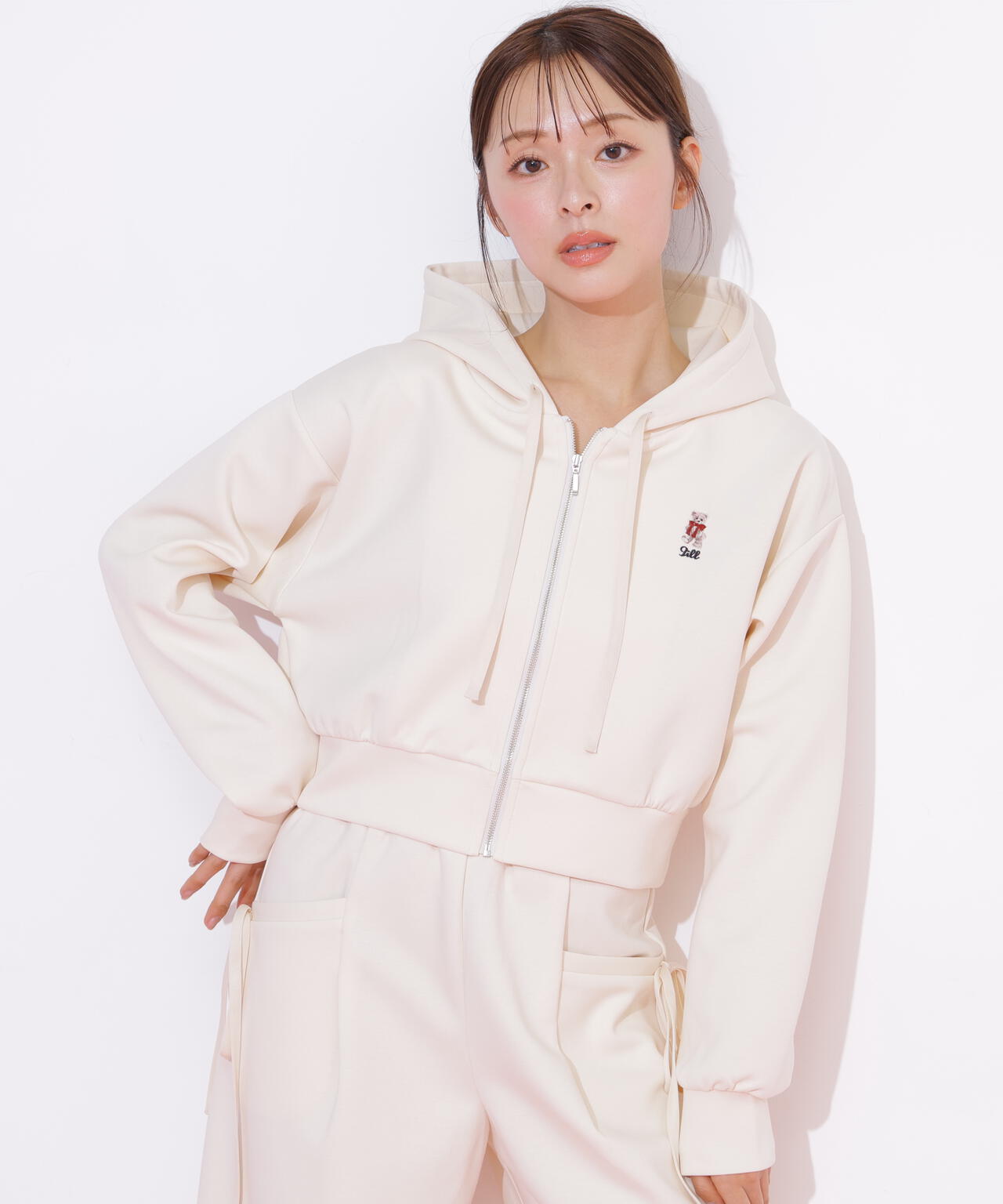 170cm 着用サイズ:FR