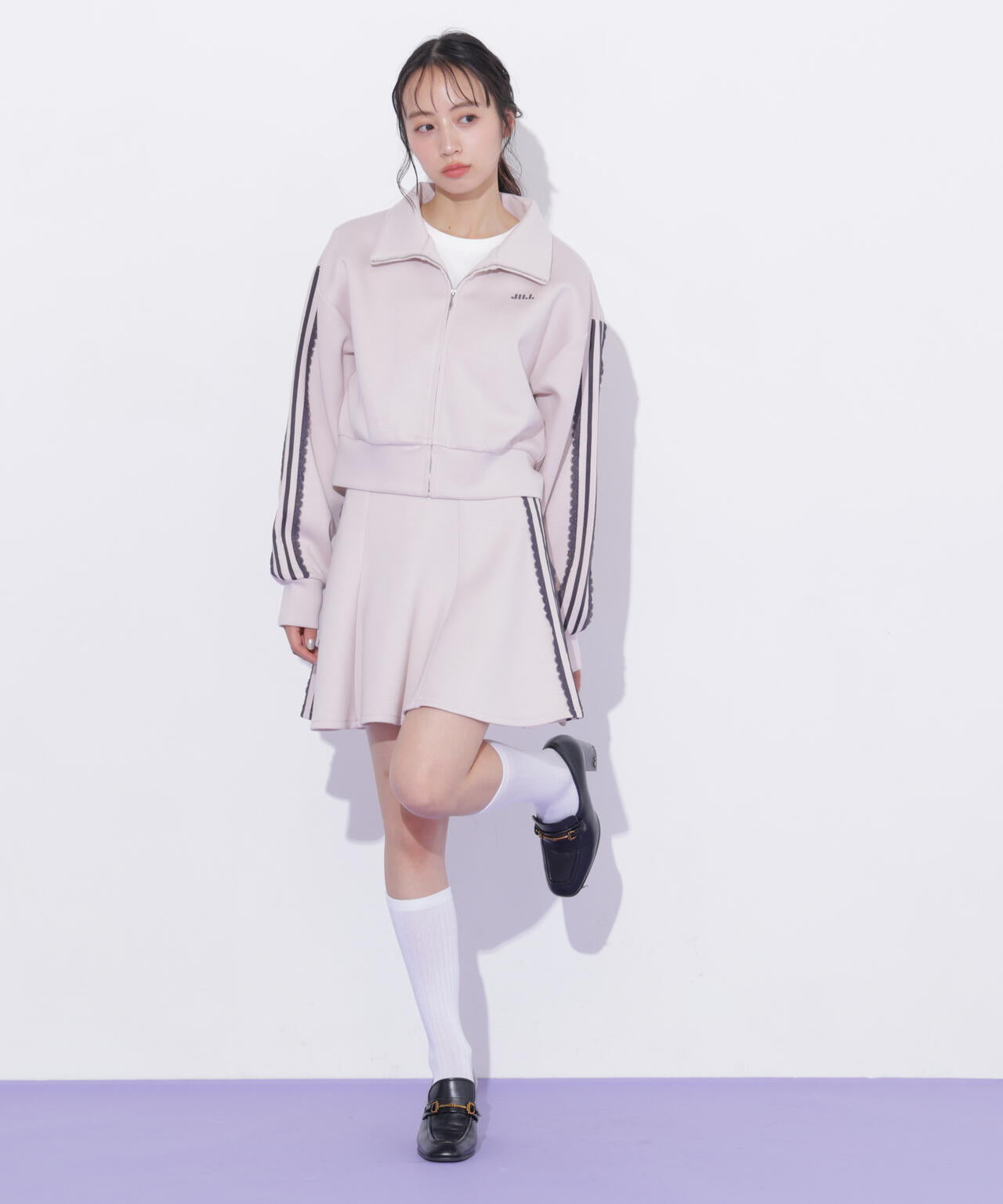 160cm 着用サイズ:FR