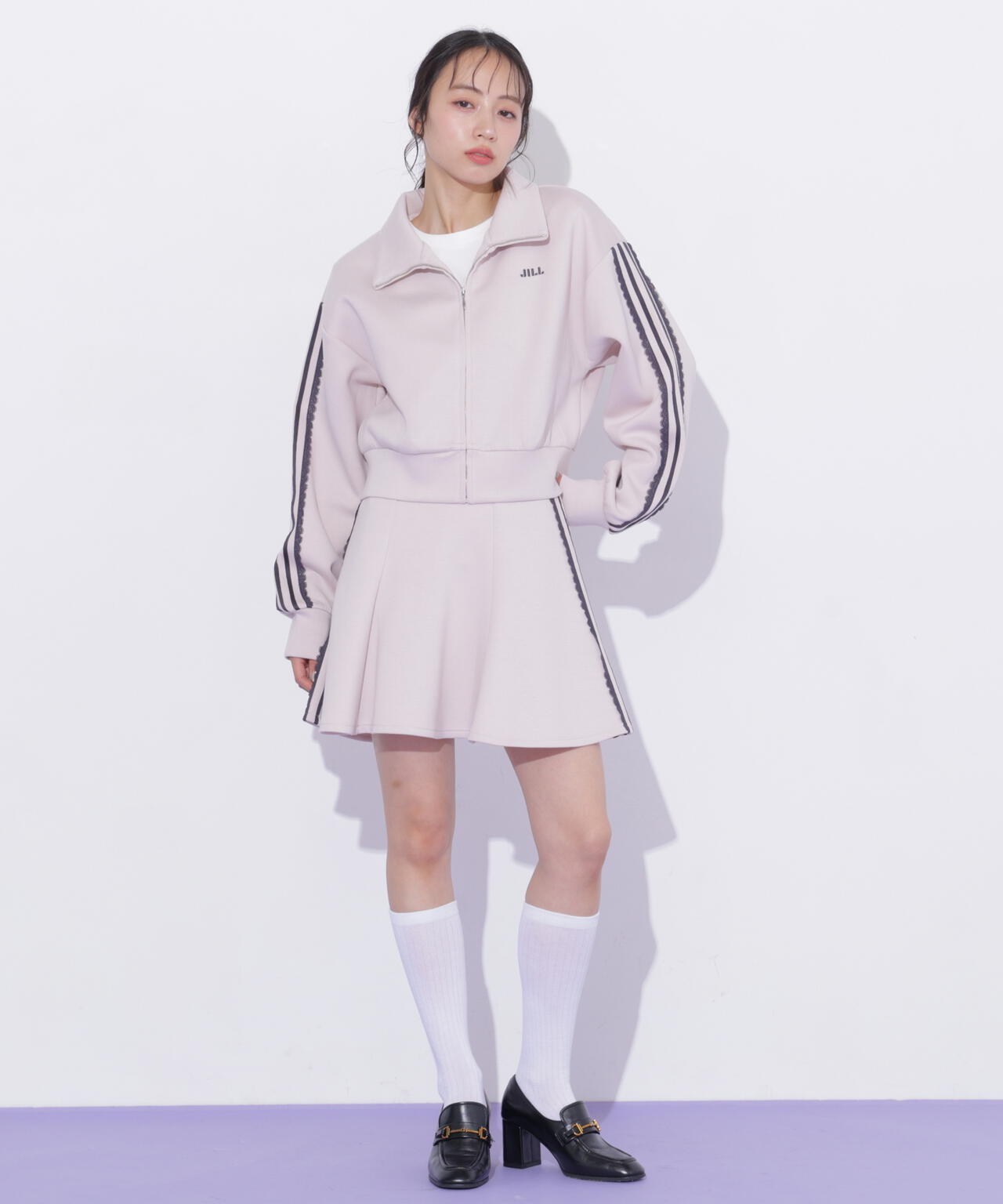 160cm 着用サイズ:FR