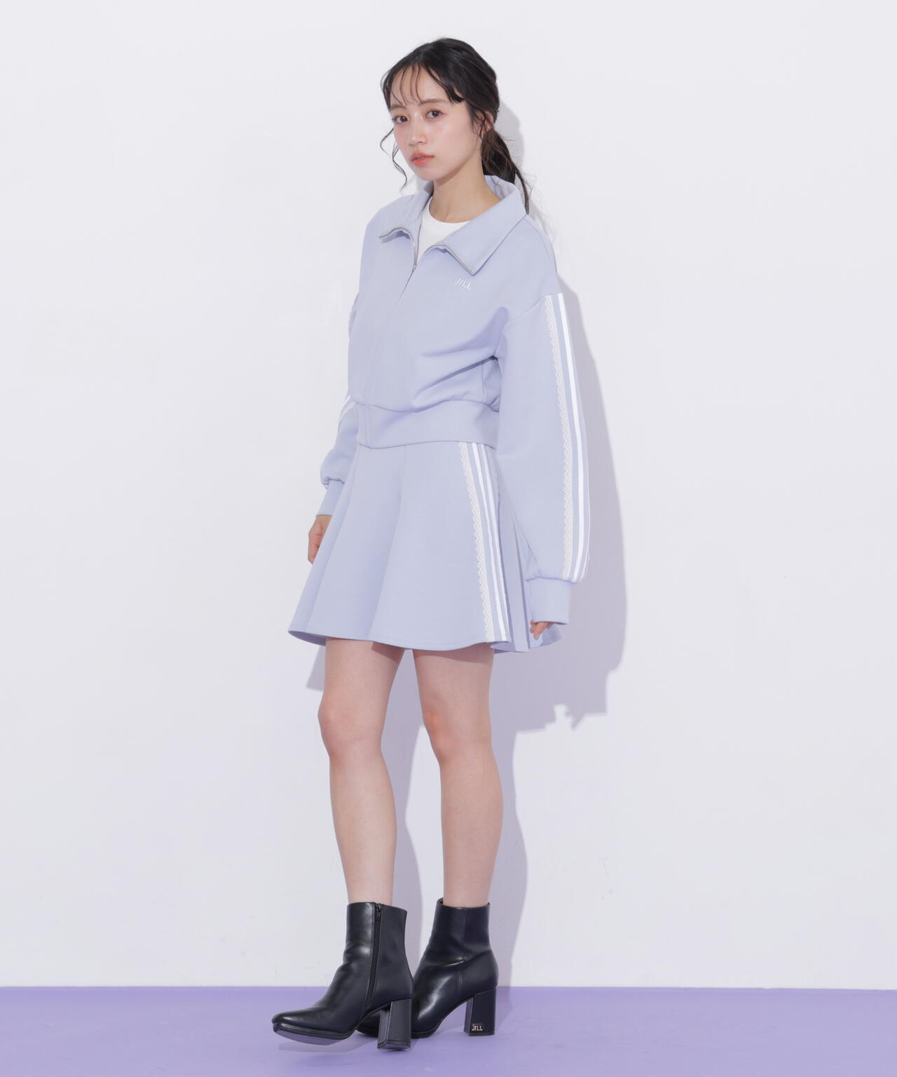 160cm 着用サイズ:FR