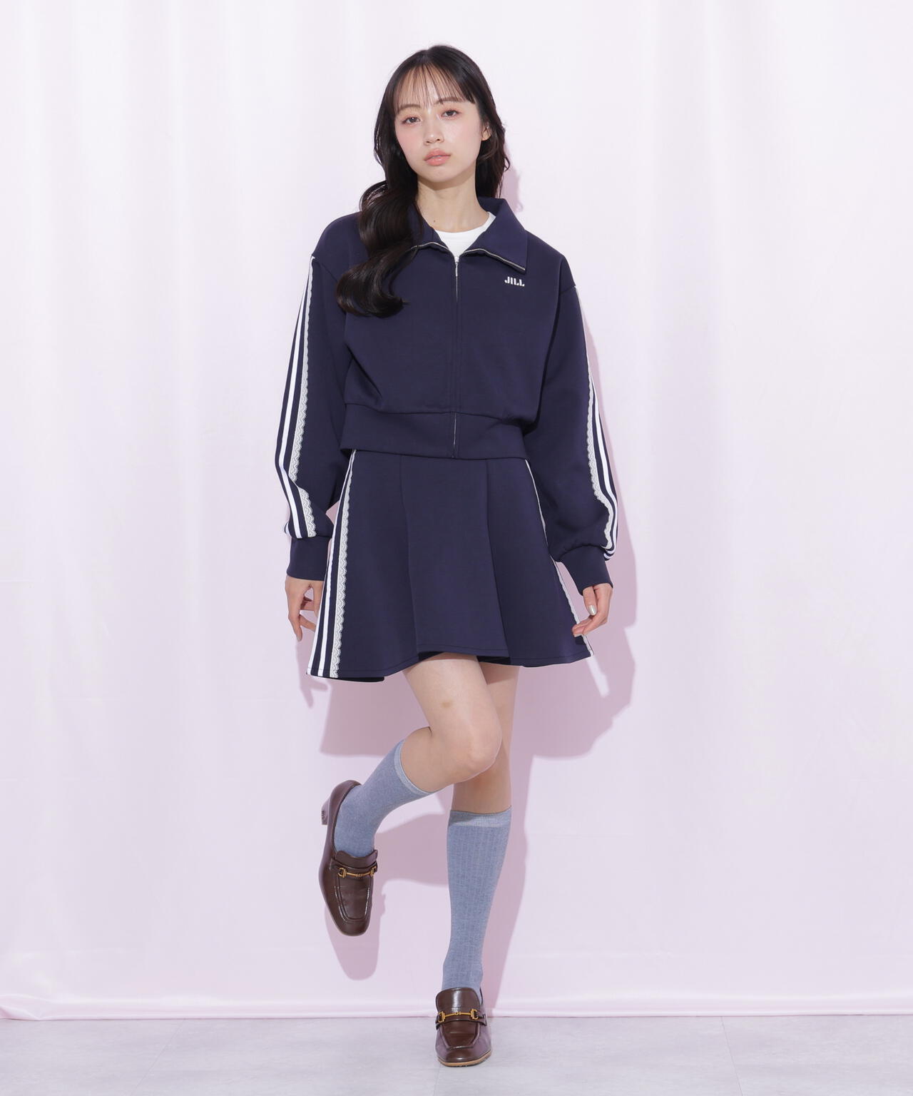 160cm 着用サイズ:FR