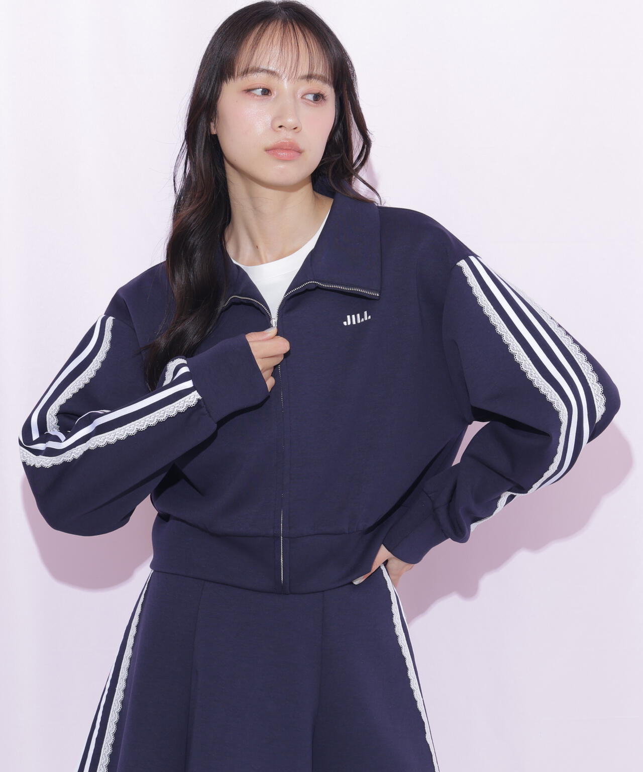 160cm 着用サイズ:FR