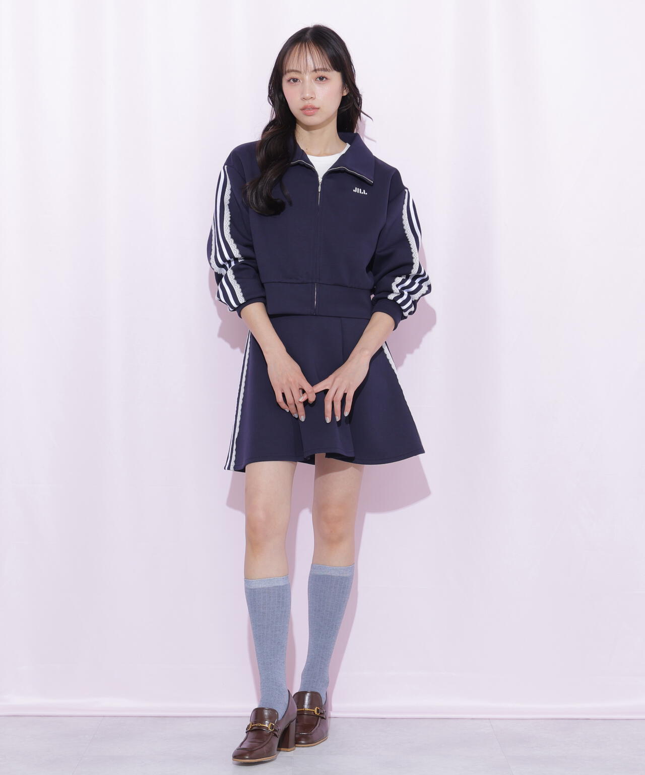 160cm 着用サイズ:FR