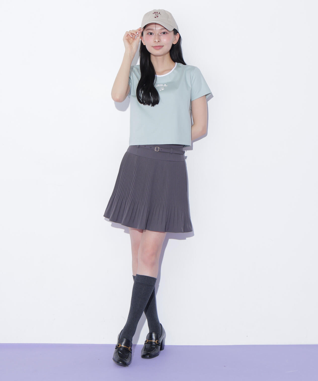 160cm 着用サイズ:FR
