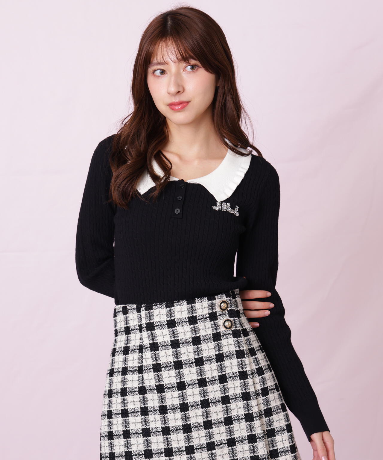 ビジューロゴケーブルニット