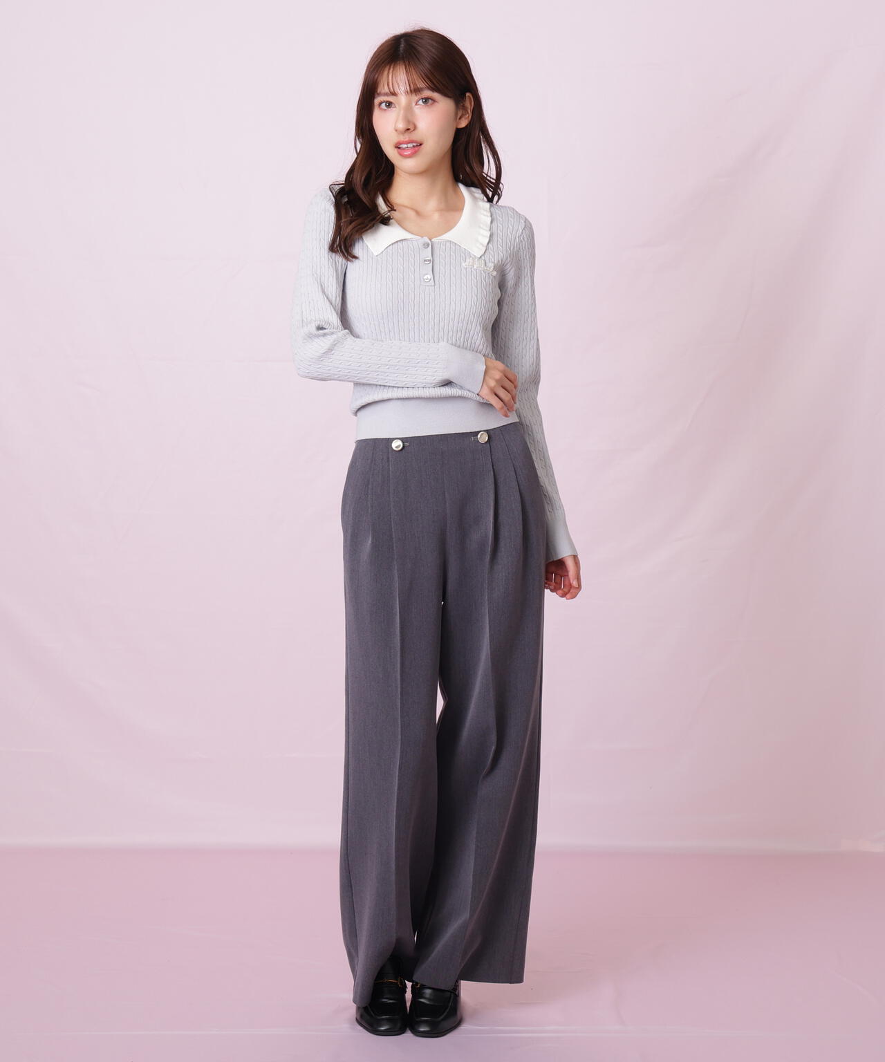 ビジューロゴケーブルニット