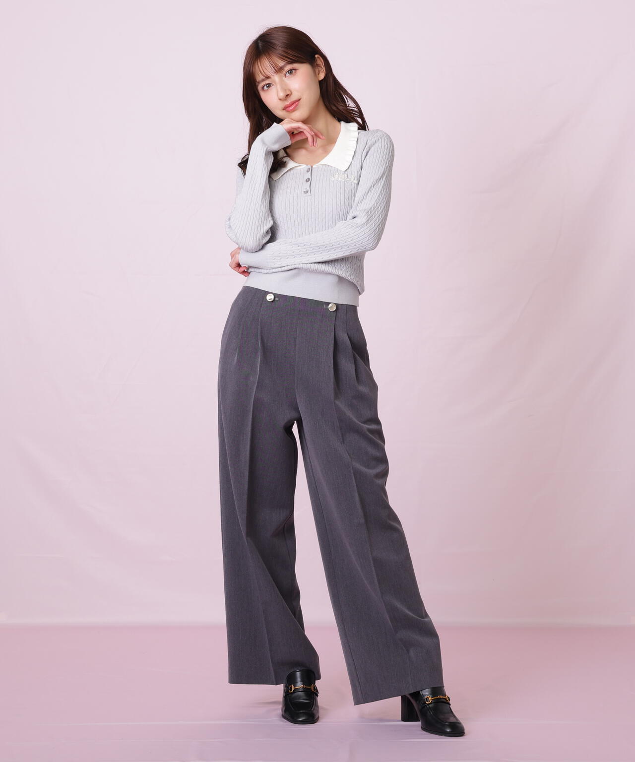 ビジューロゴケーブルニット