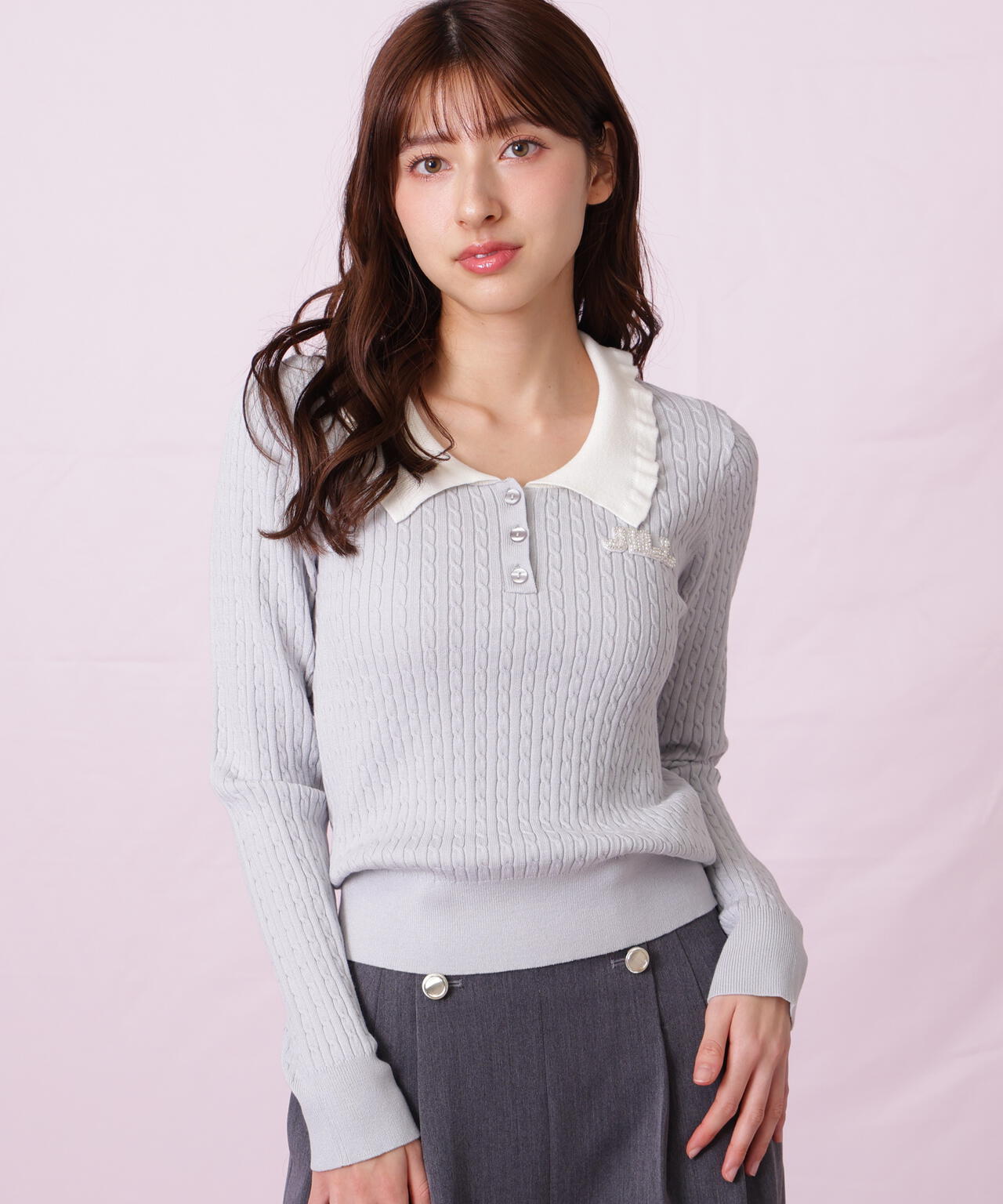 ビジューロゴケーブルニット