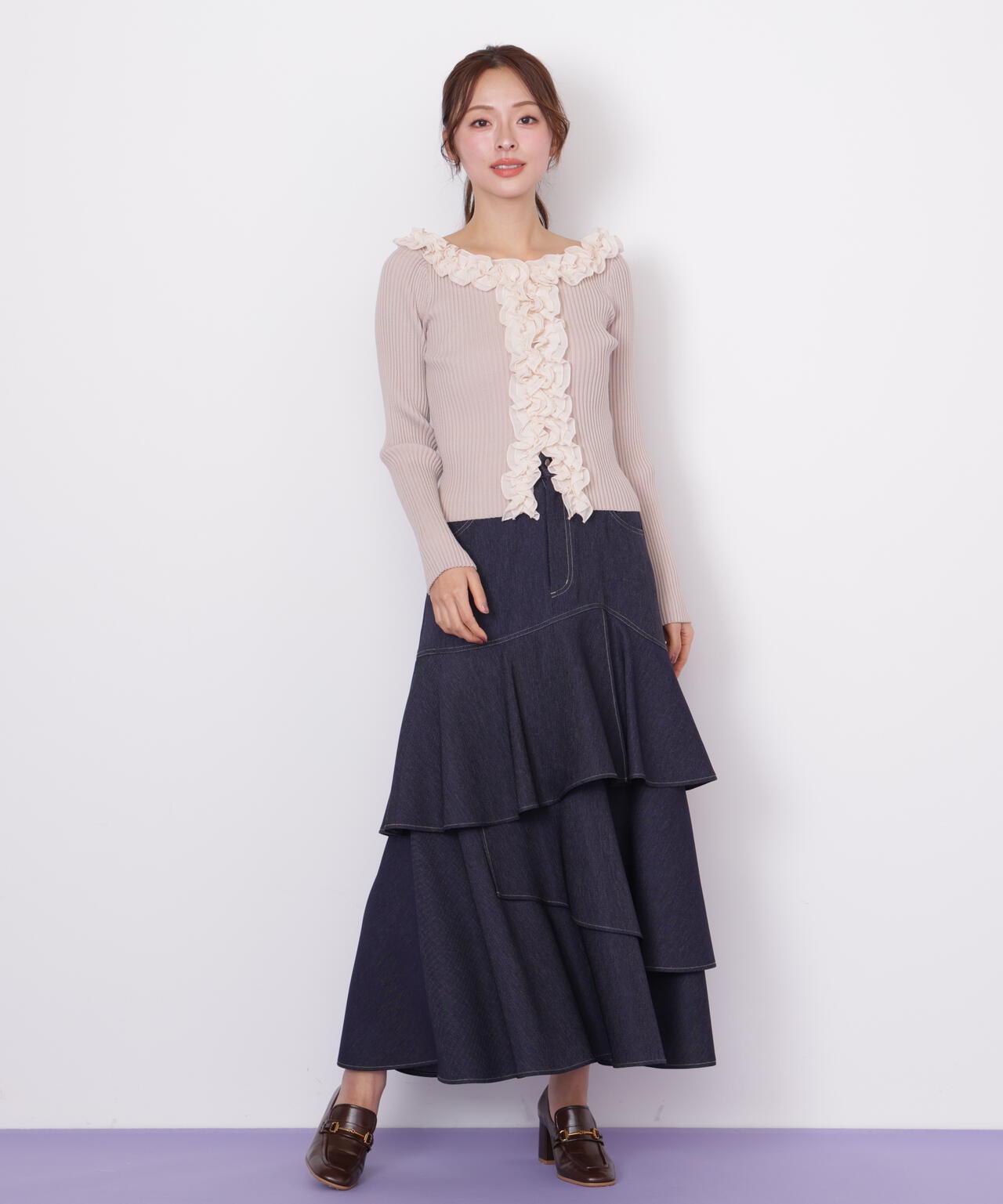 フリルトリムニット