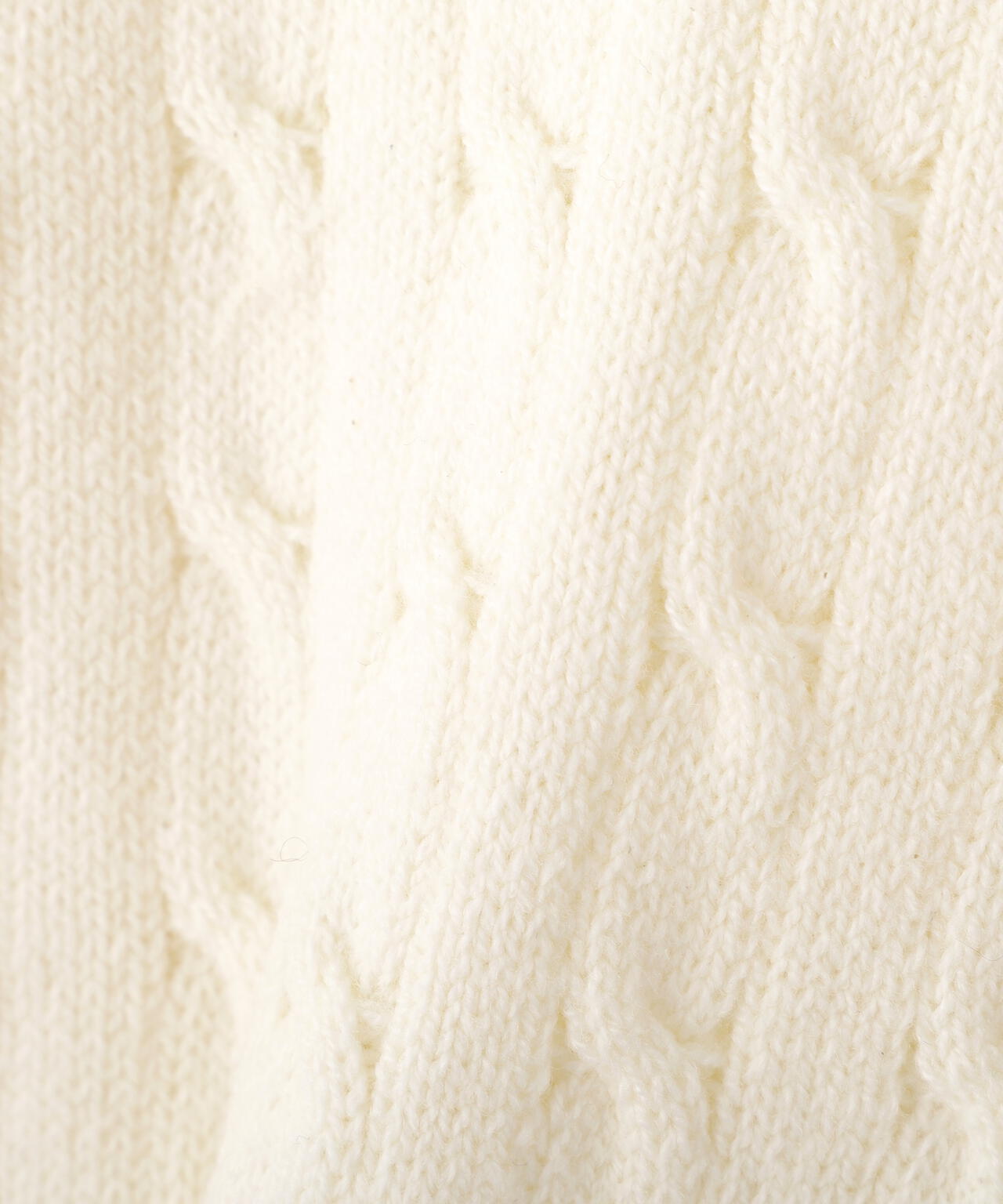 ポロ衿コットンブレンドケーブルニット