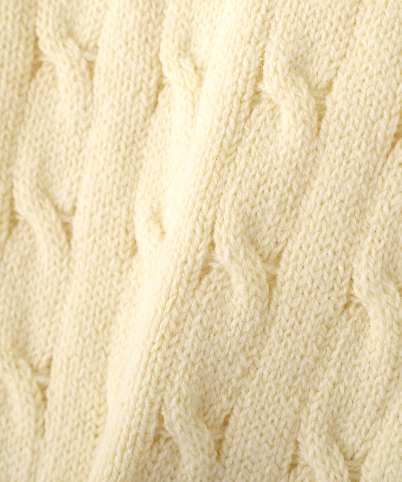 ポロ衿コットンブレンドケーブルニット