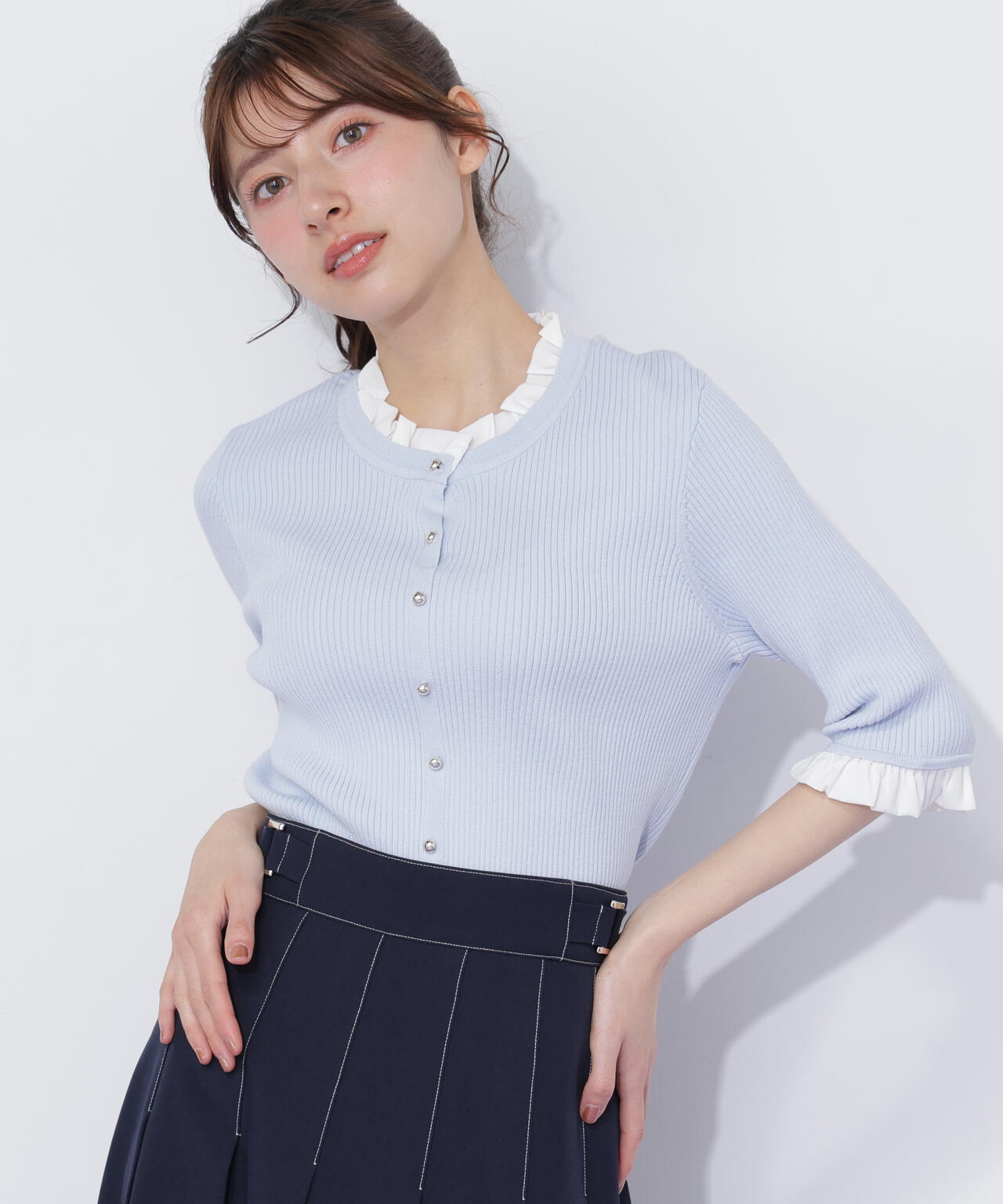 フリルカラーリブニット