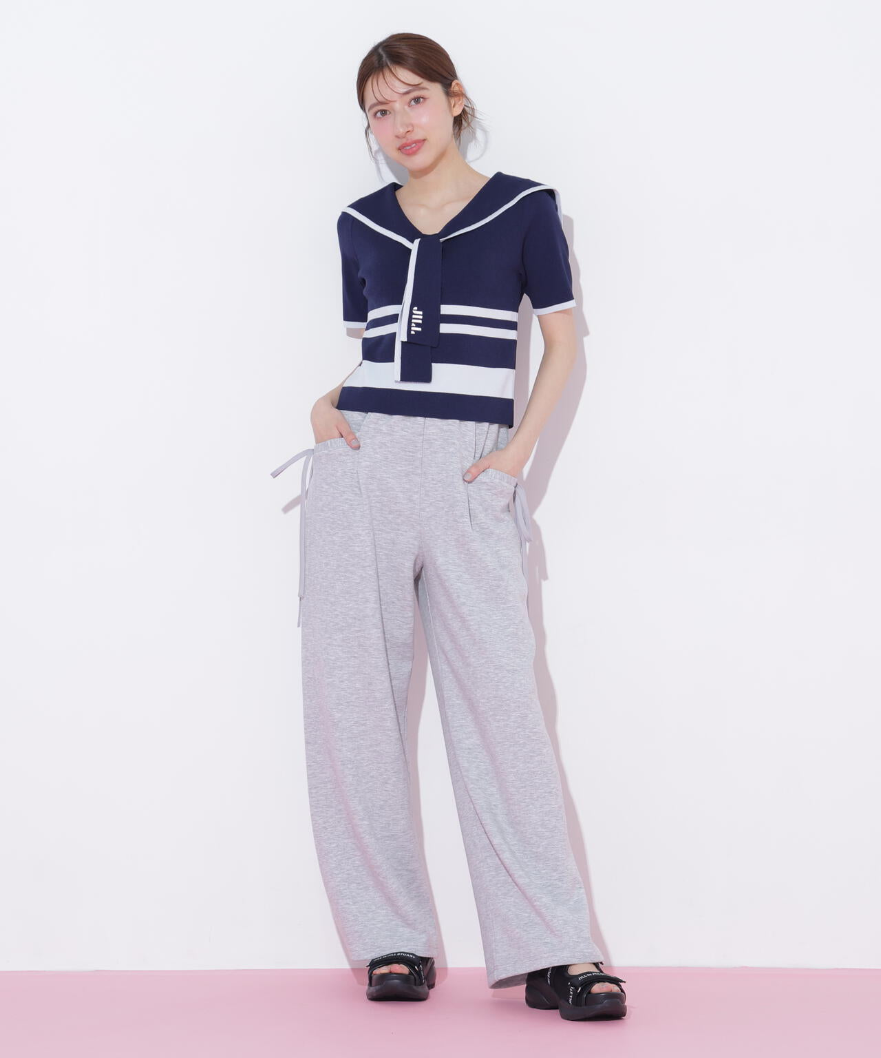 161cm 着用サイズ:FR