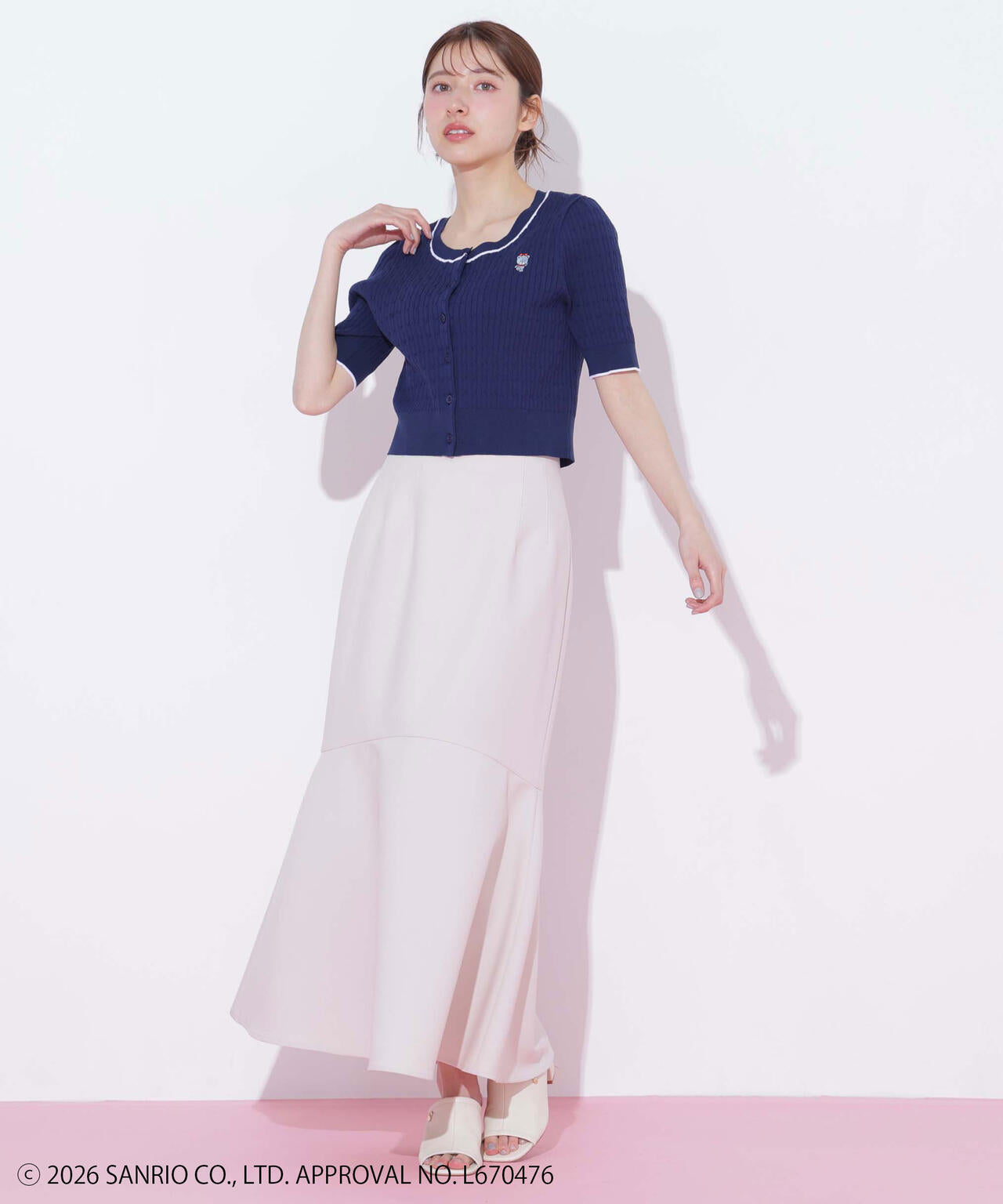 タイニーチャムミニケーブルカーデトップス