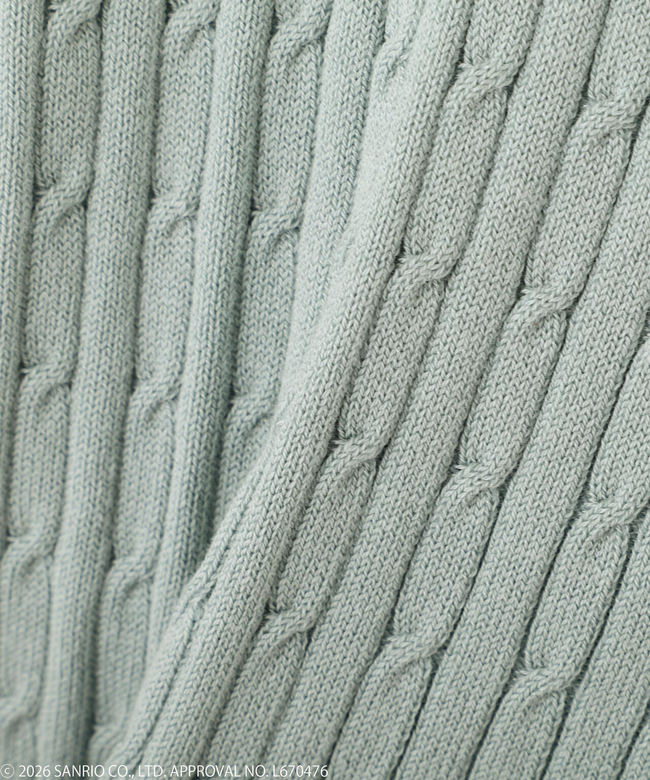 タイニーチャムミニケーブルカーデトップス