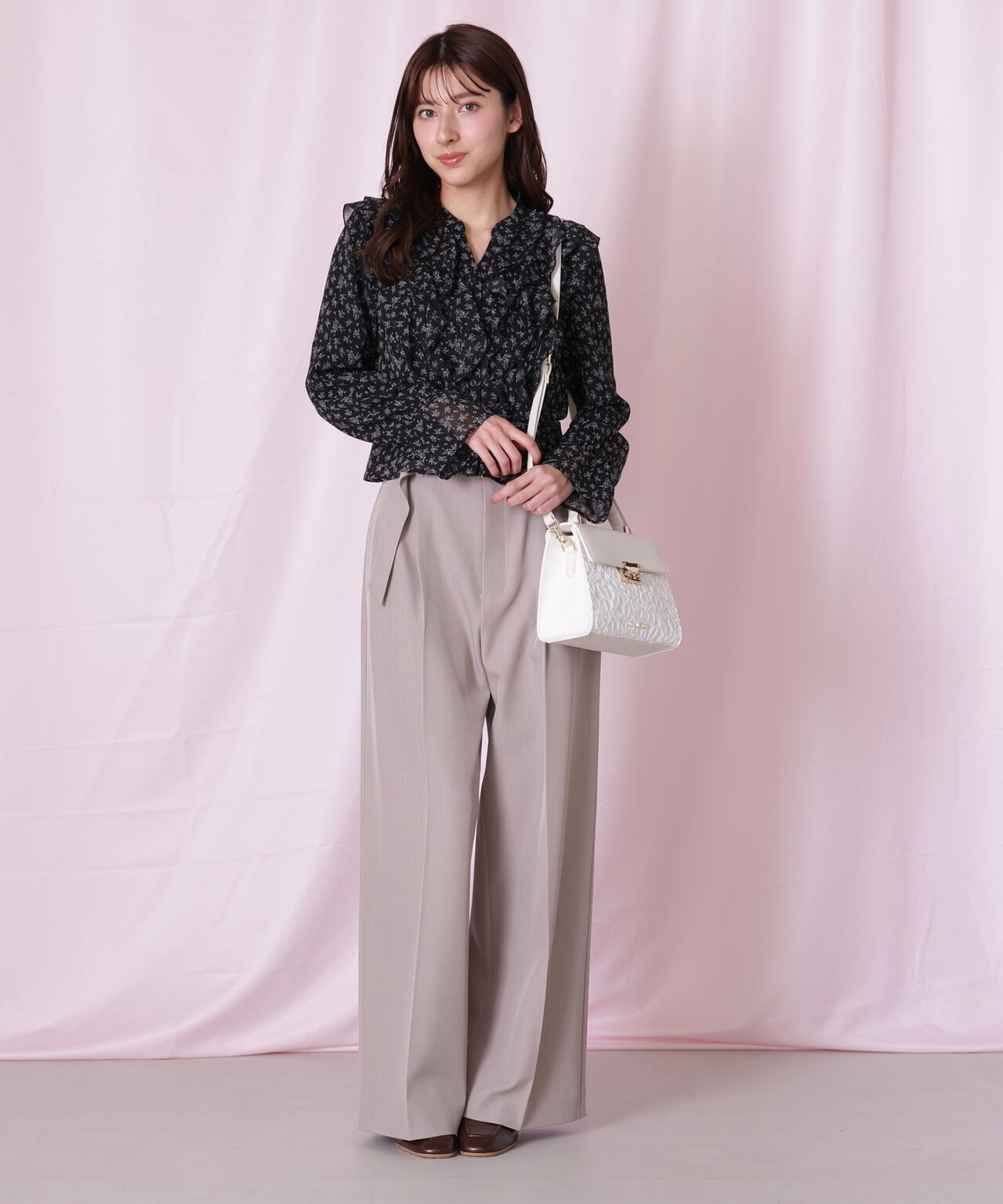 フラップレースバッグ