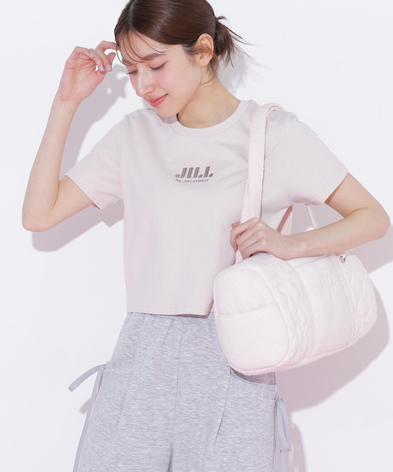 161cm 着用サイズ:FR
