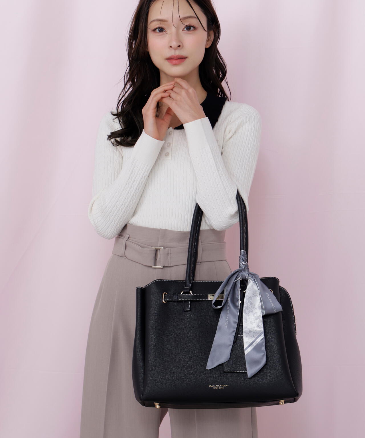 スカーフ付きベルテッドトート