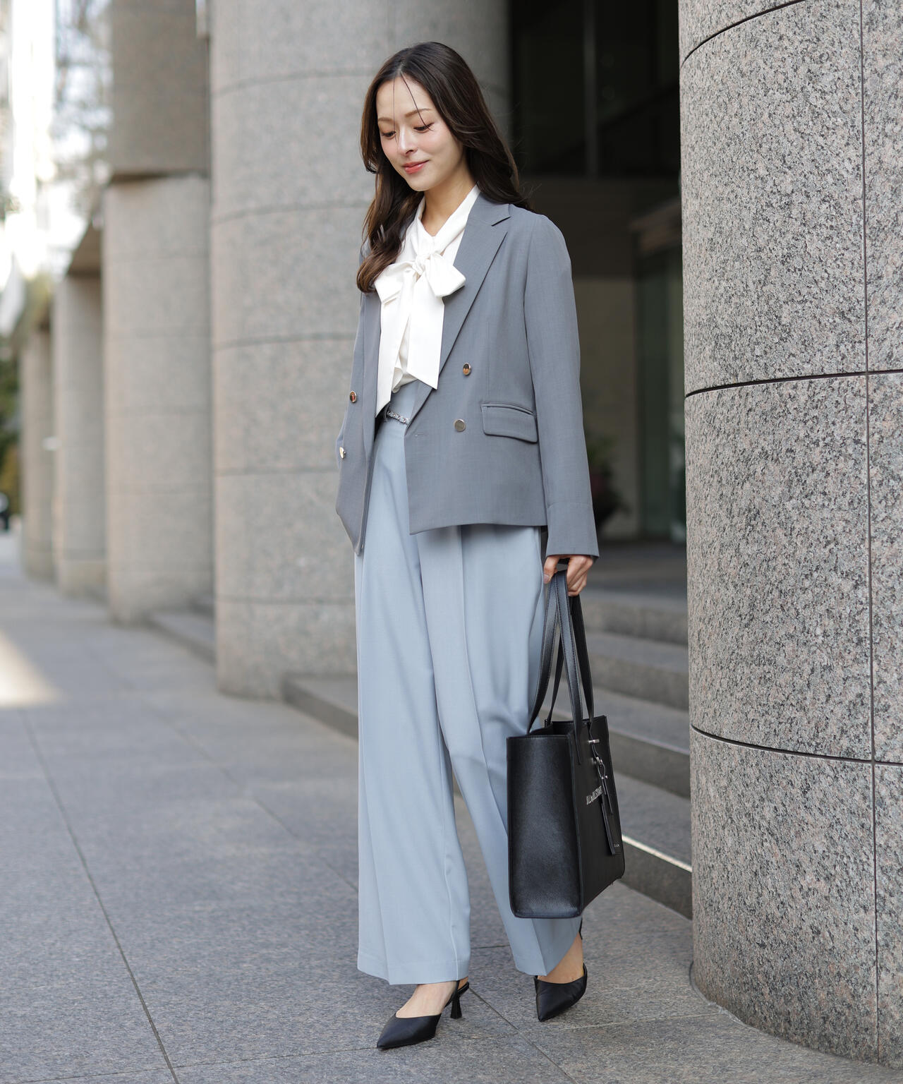 ユースフルスクエアトートバッグ